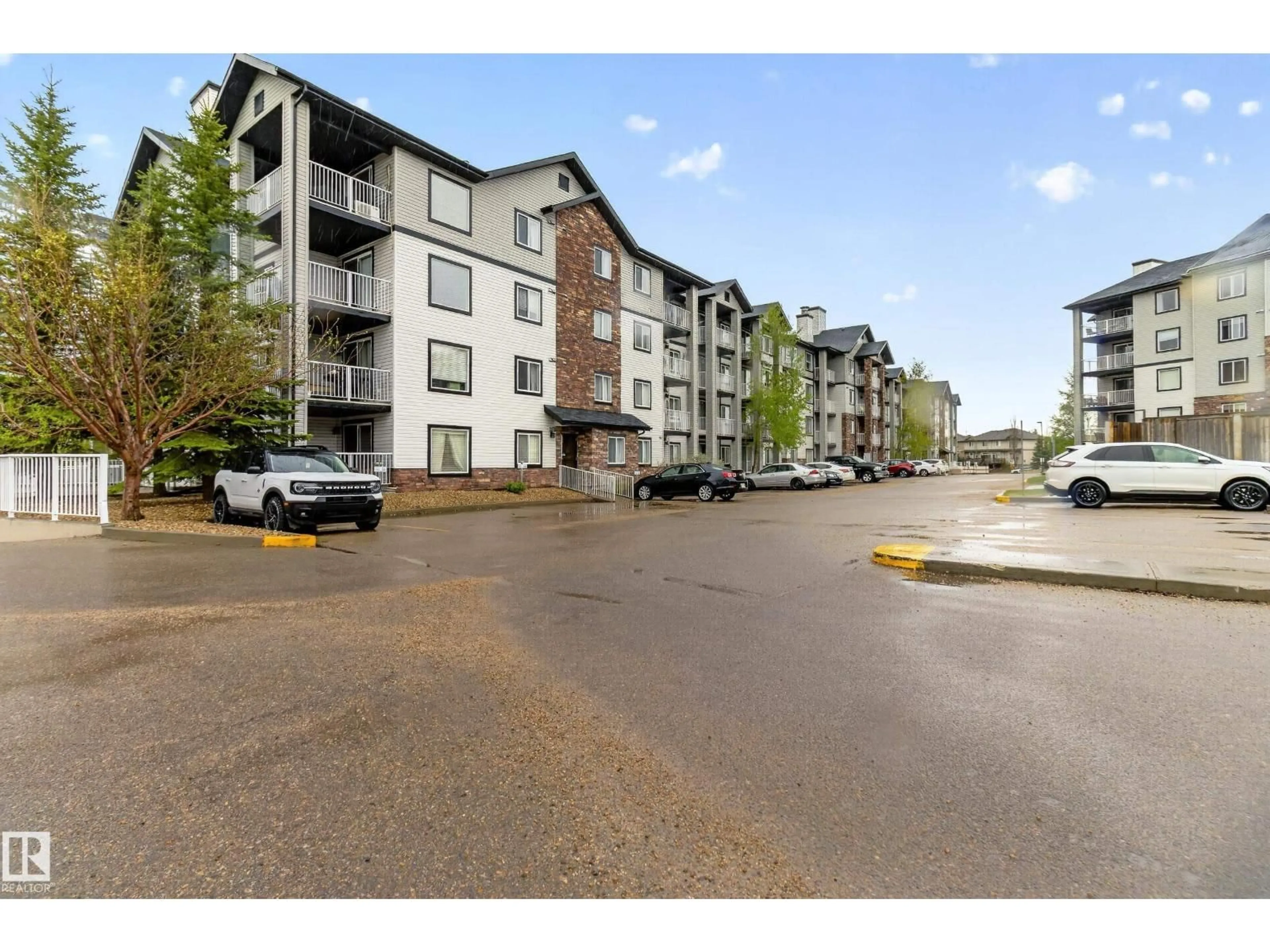 Unknown for 322 SUMMERWOOD BV, Sherwood Park Alberta T8H0C3