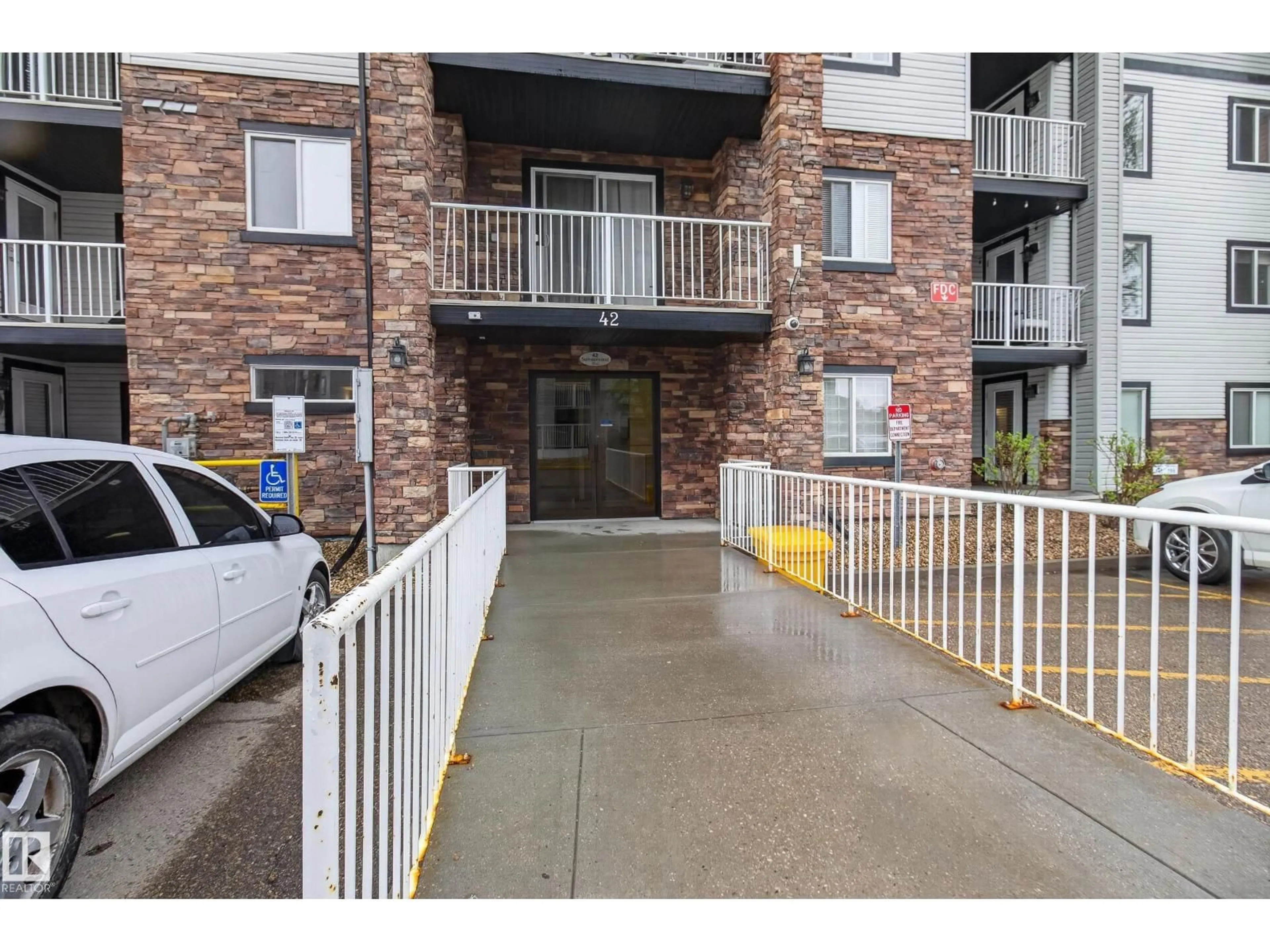 Unknown for 322 SUMMERWOOD BV, Sherwood Park Alberta T8H0C3