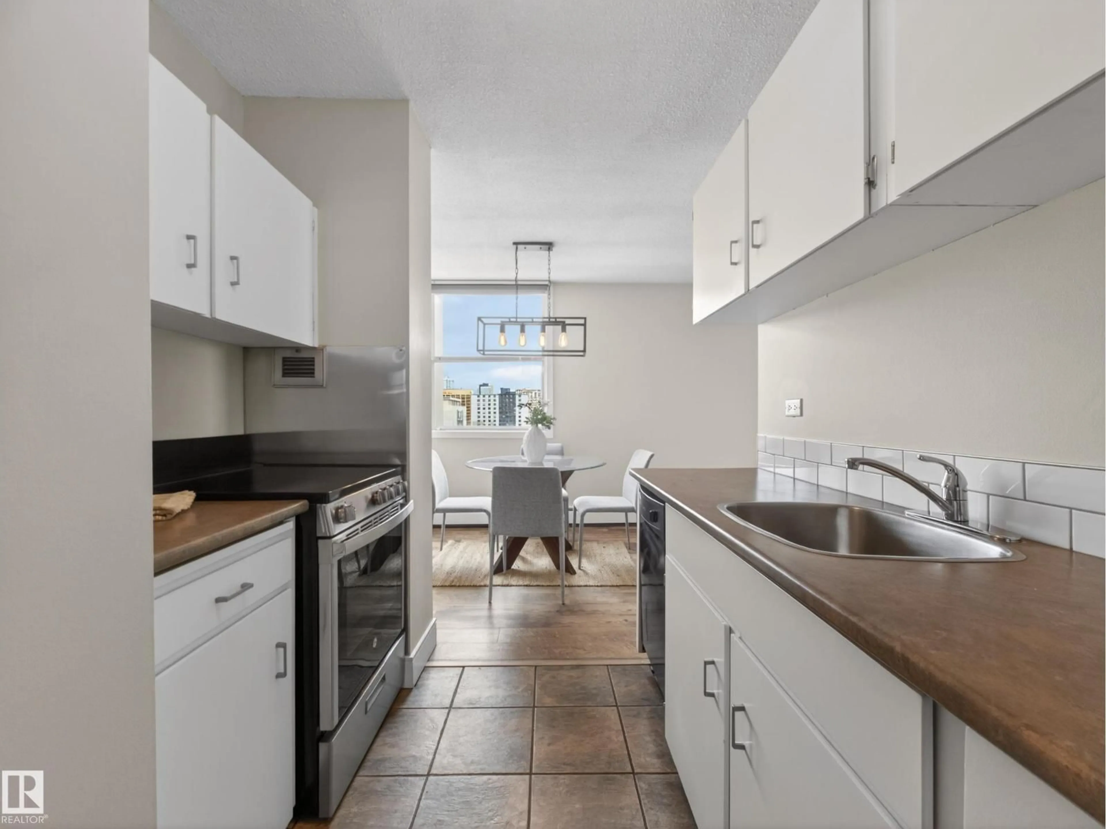 Unknown for 907 9930 113 ST NW, Edmonton Alberta T5K1N6