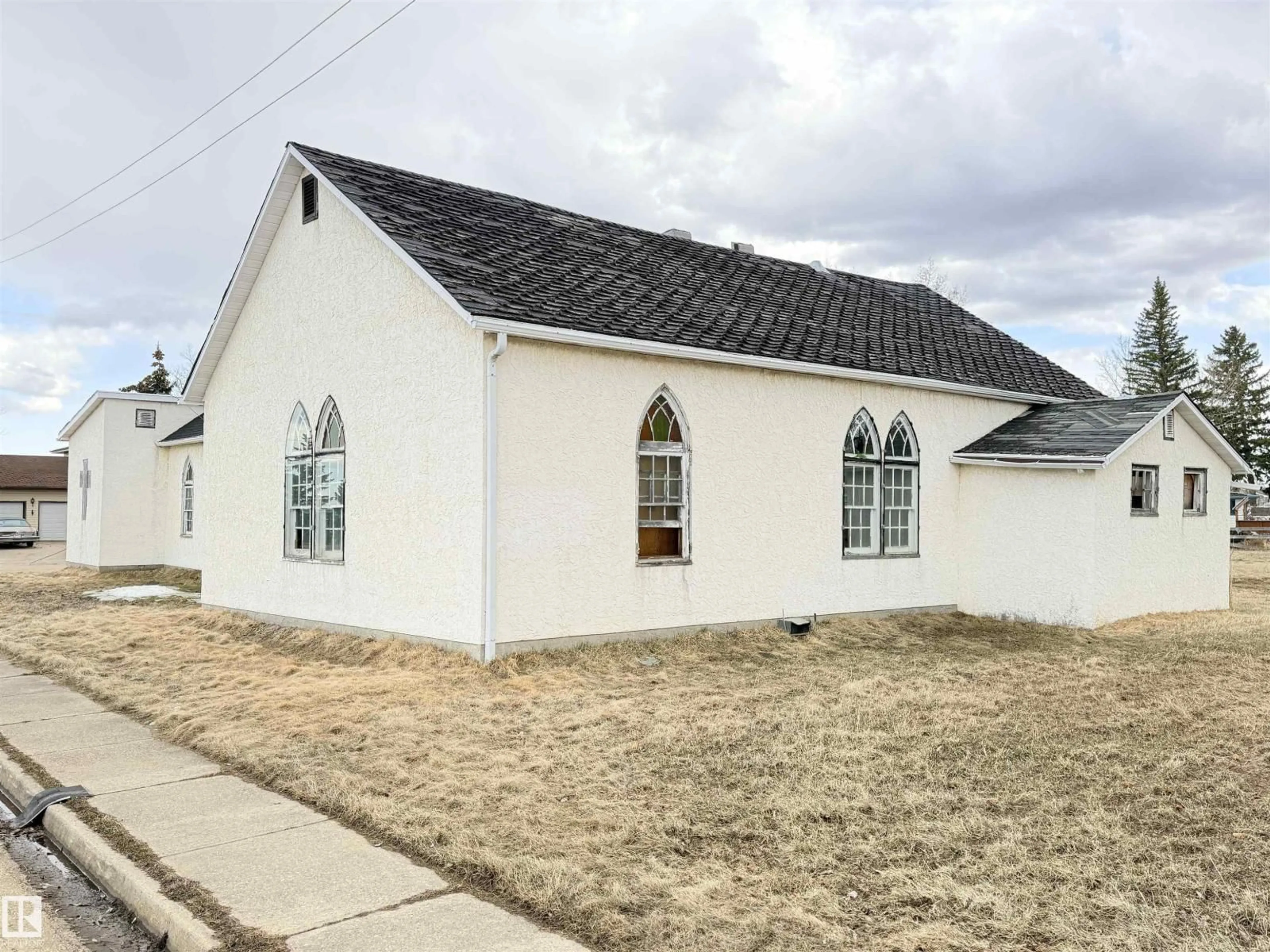 Unknown for 5036 49 ST, Clyde Alberta T0G0P0