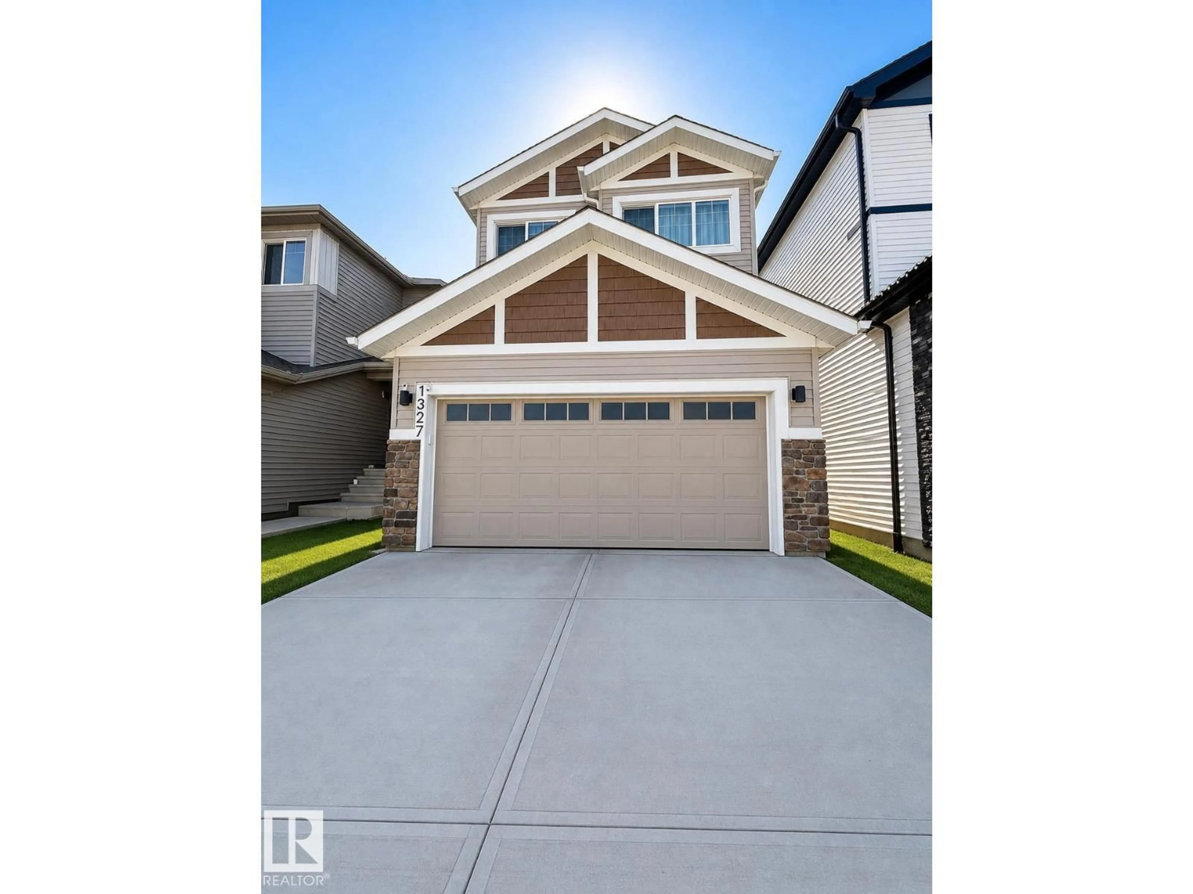 Unknown for NW - 1327 20 ST, Edmonton Alberta T6T2R8