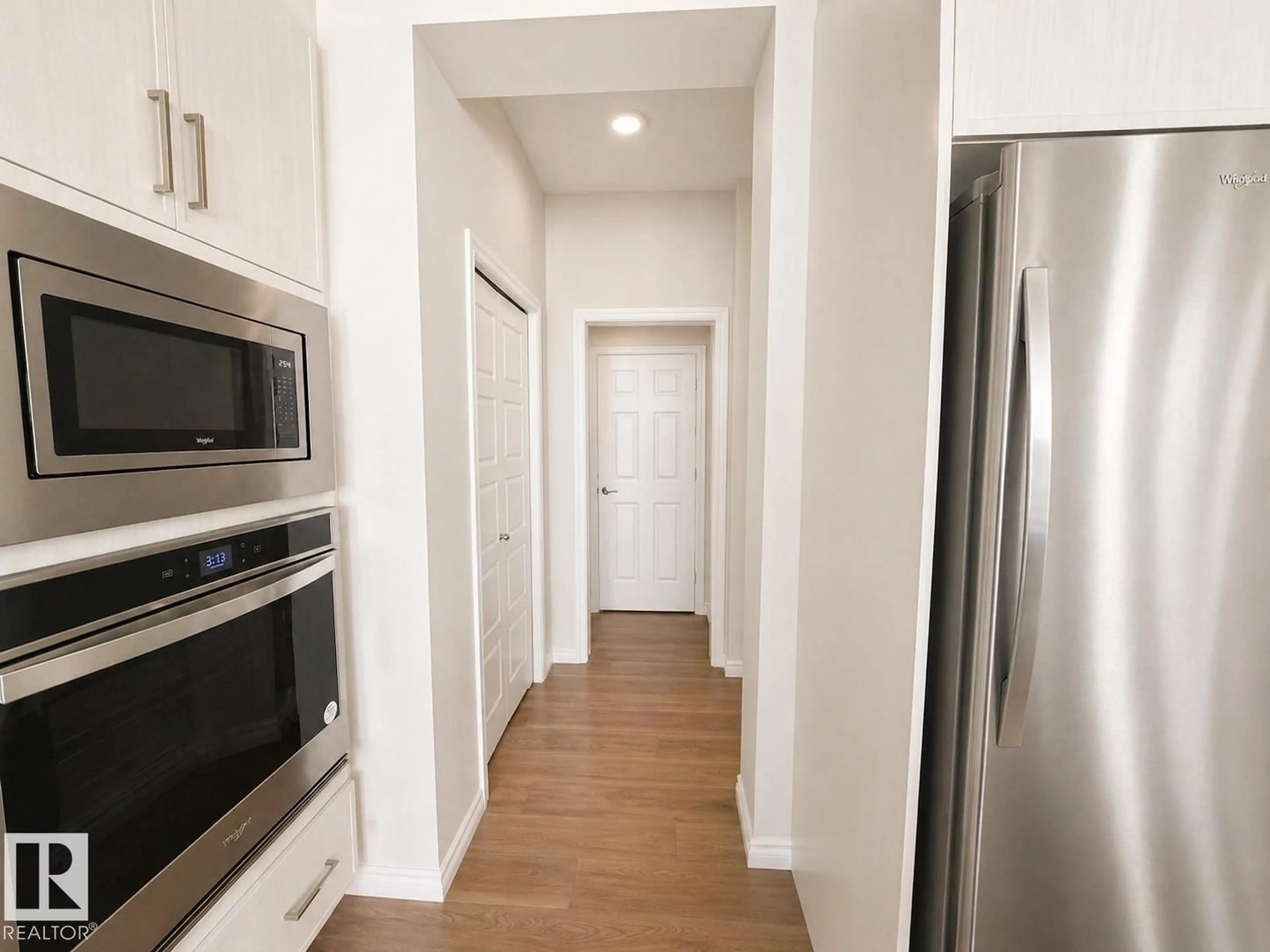 Unknown for NW - 1327 20 ST, Edmonton Alberta T6T2R8