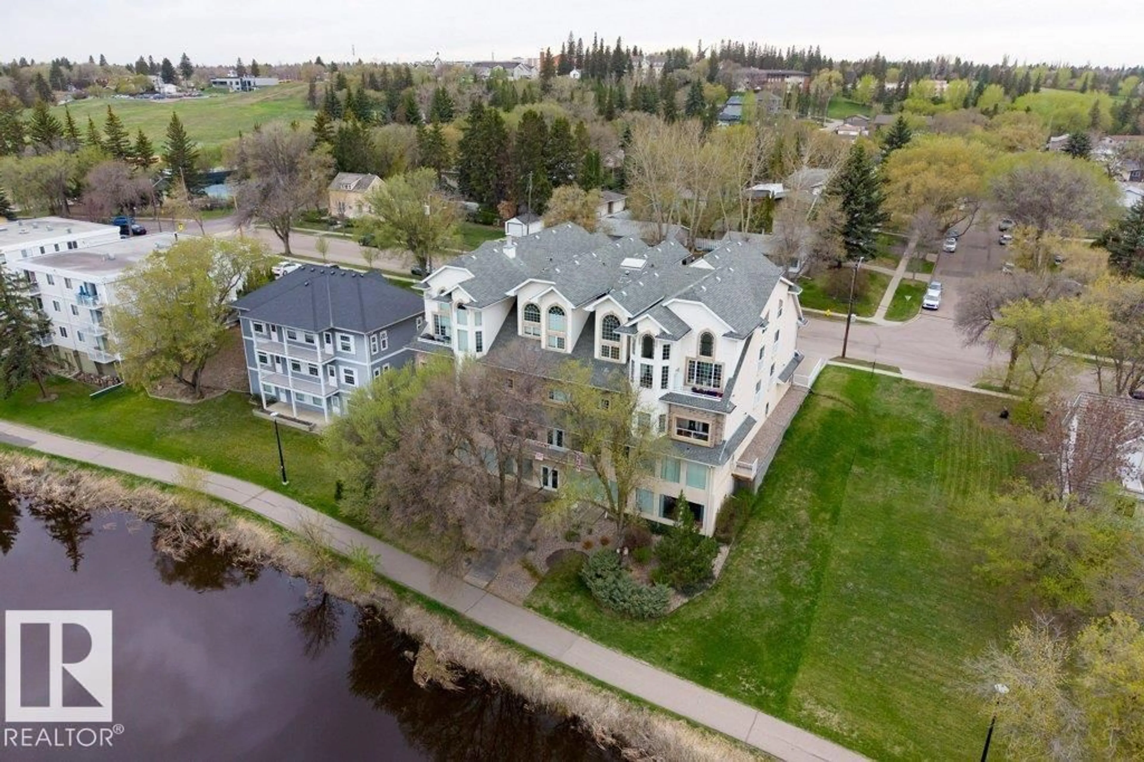 Unknown for #304 - 14 MISSION AV, St. Albert Alberta T8N1H4