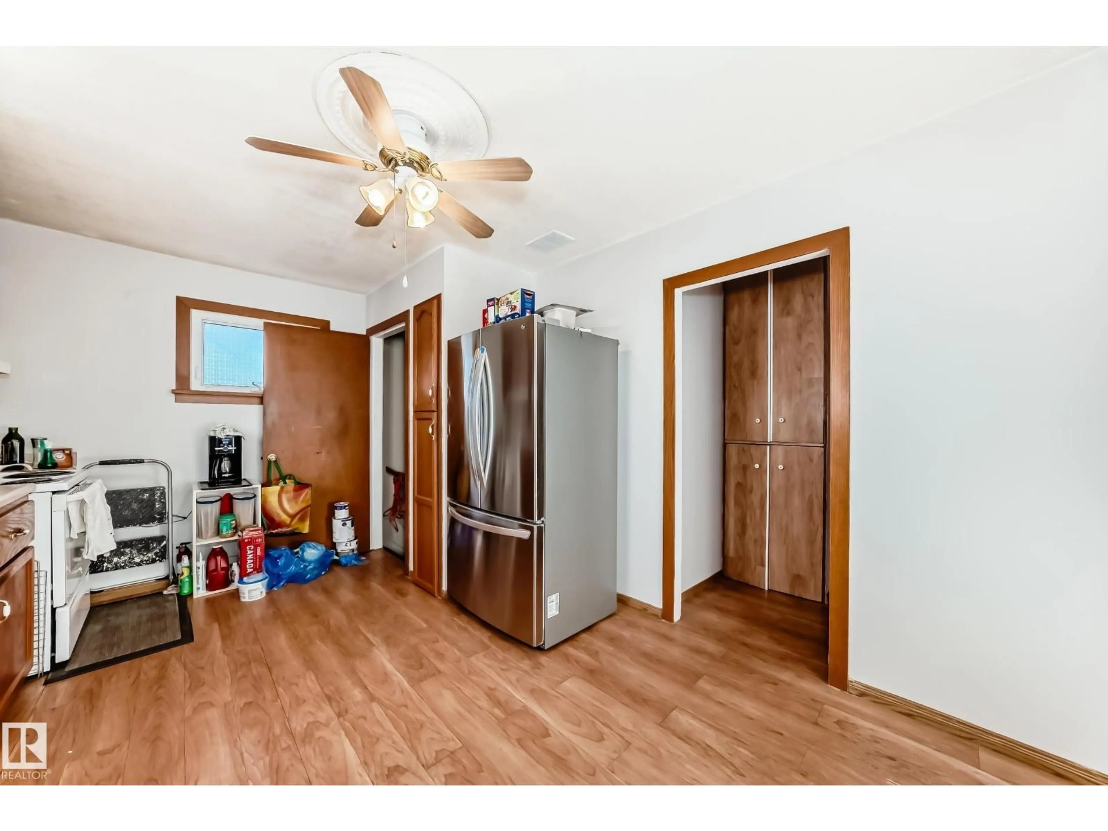 Unknown for 9716 162 ST, Edmonton Alberta T5Y2Y9