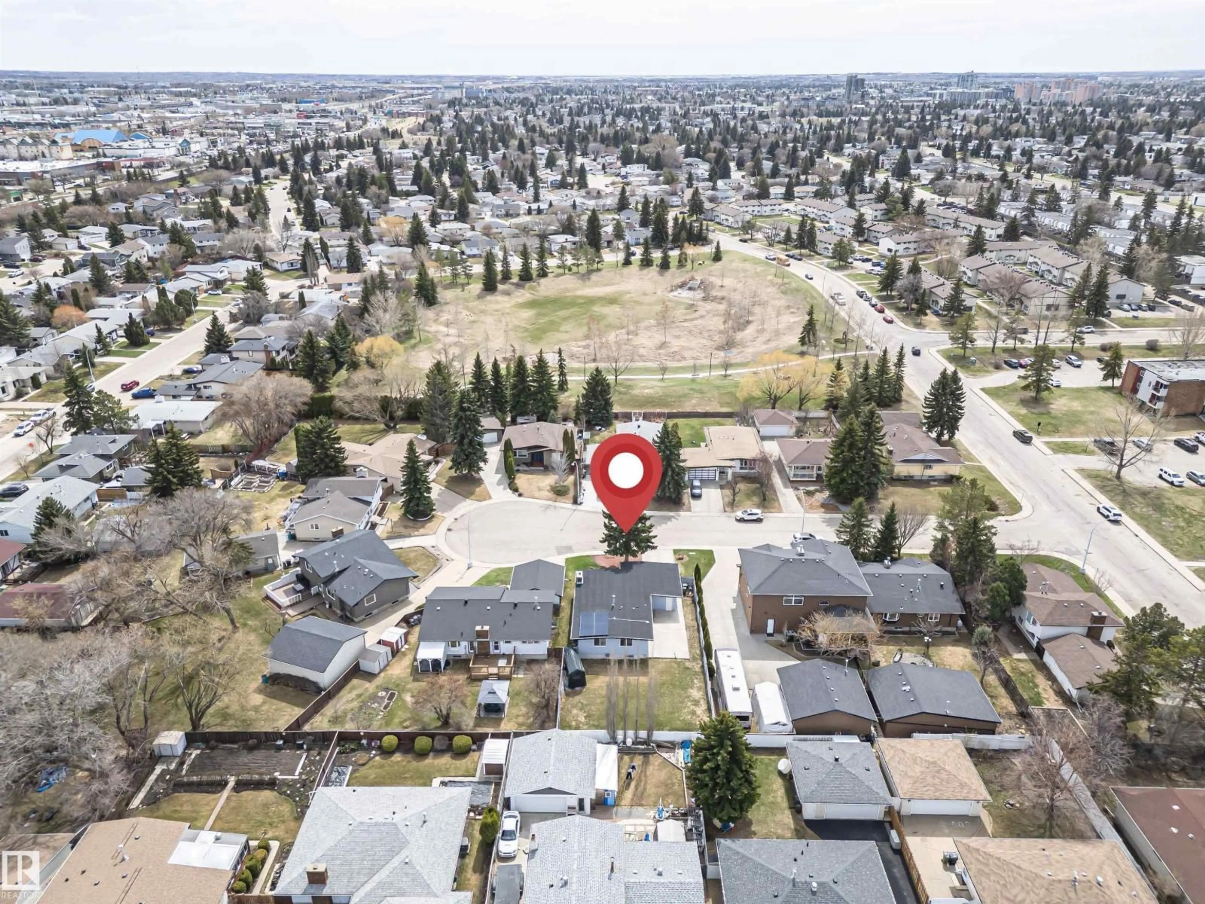 Unknown for 10412 39 AV, Edmonton Alberta T6J2J3