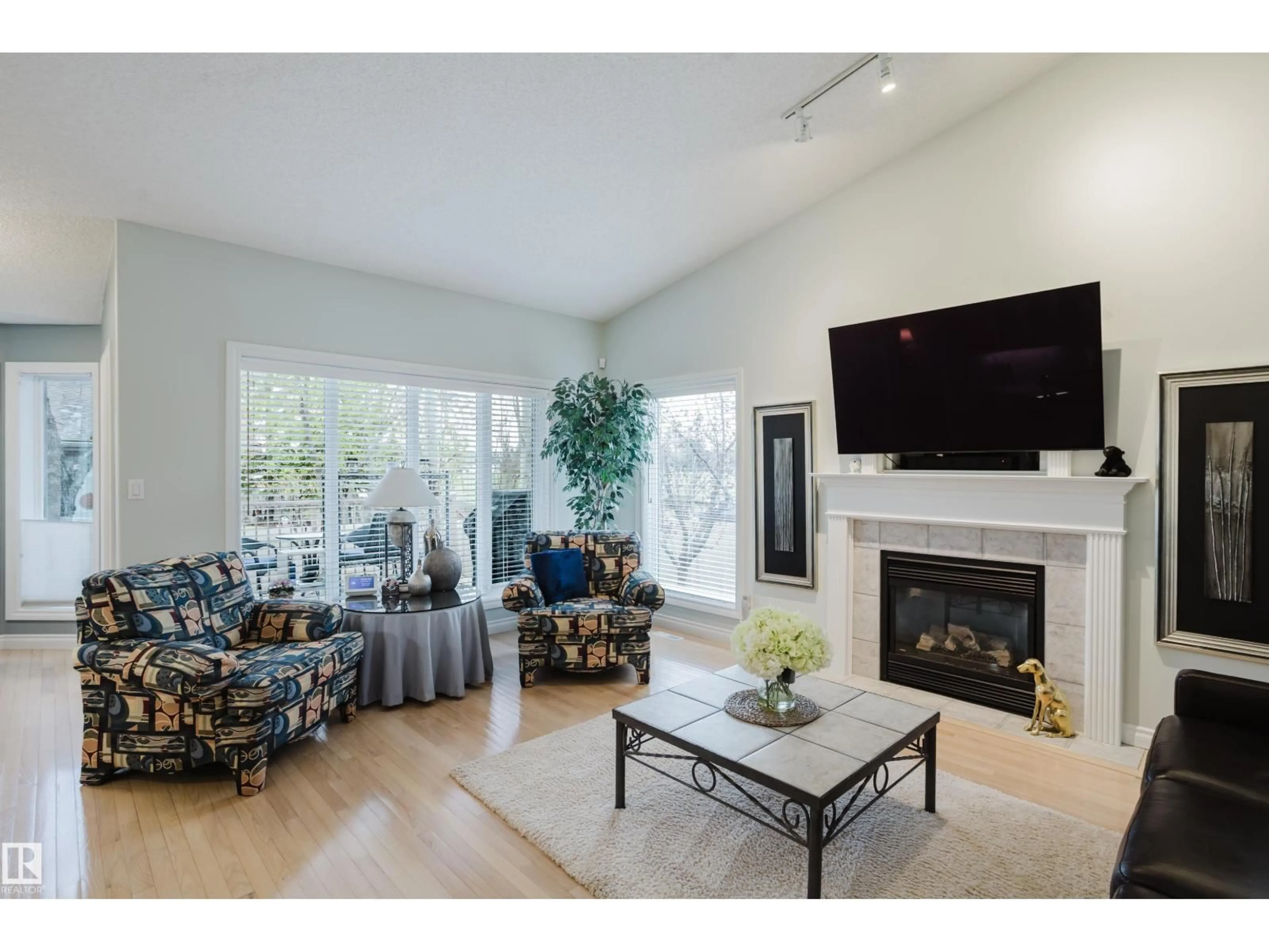 Unknown for 929 - 25 PICARD DR, Edmonton Alberta T5T6J7