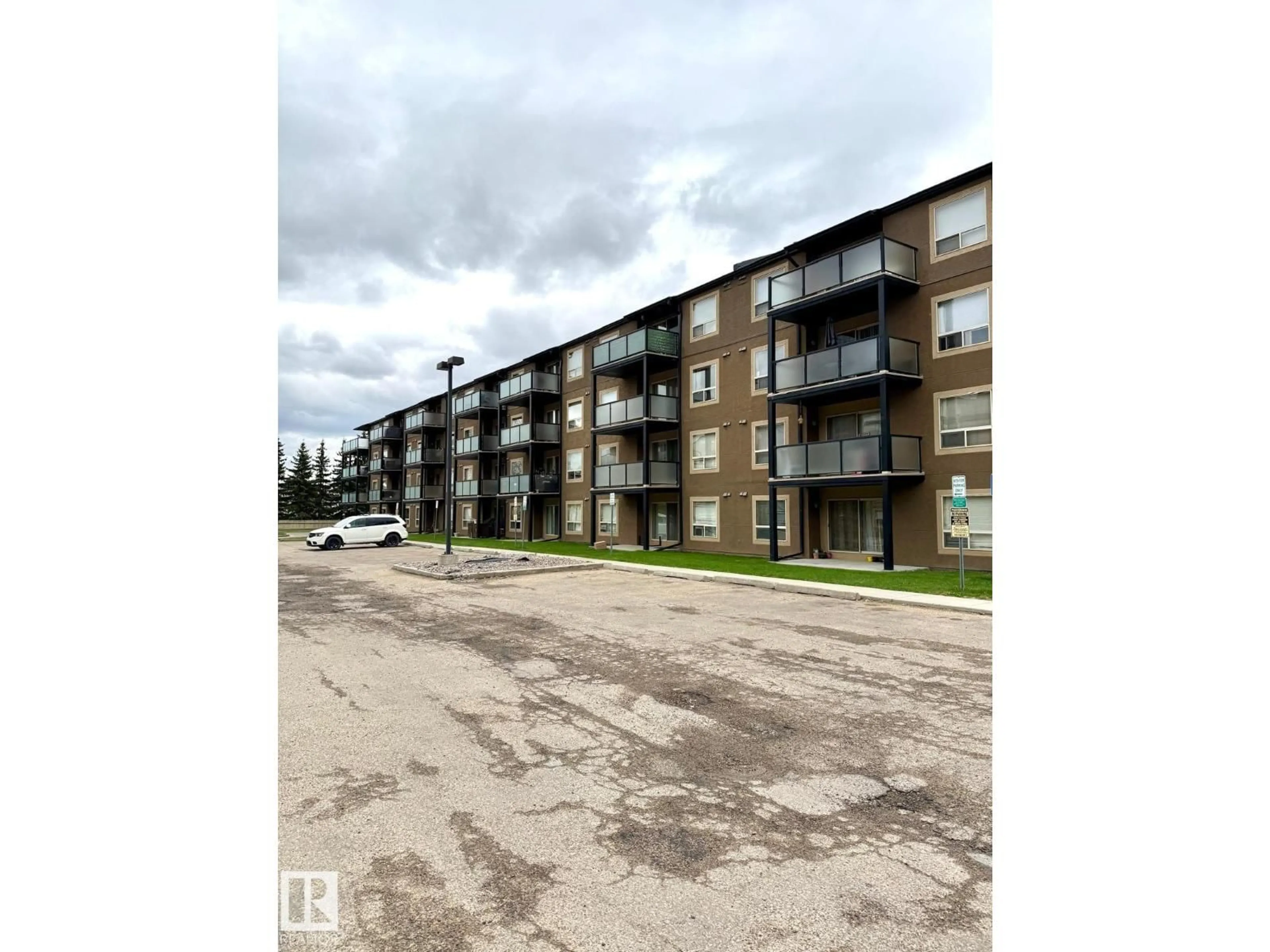 Unknown for #412 - 13908 136 ST, Edmonton Alberta T6V1X4