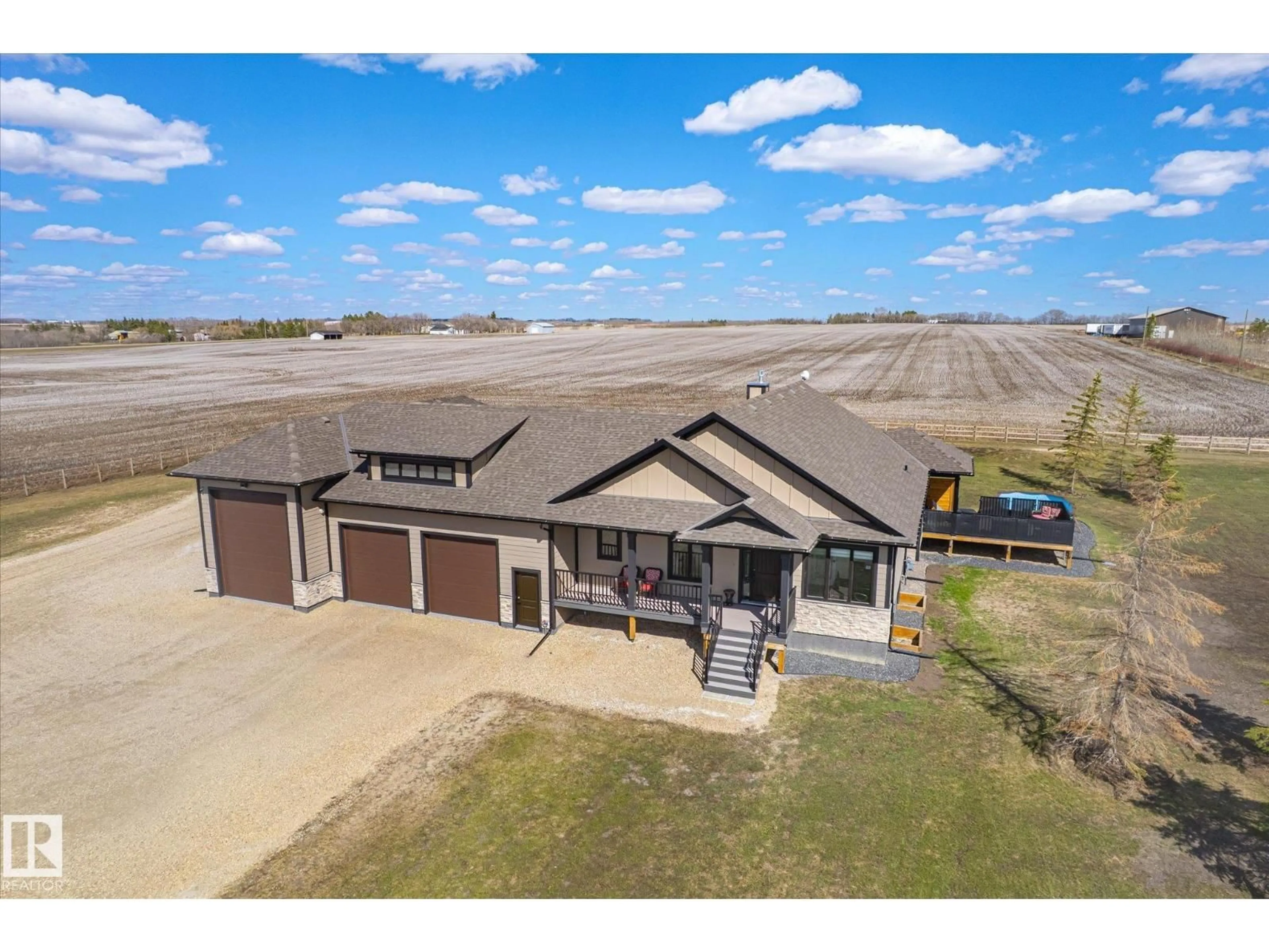 Unknown for 55525 RGE ROAD 264, Rural Sturgeon County Alberta T8R0Y4
