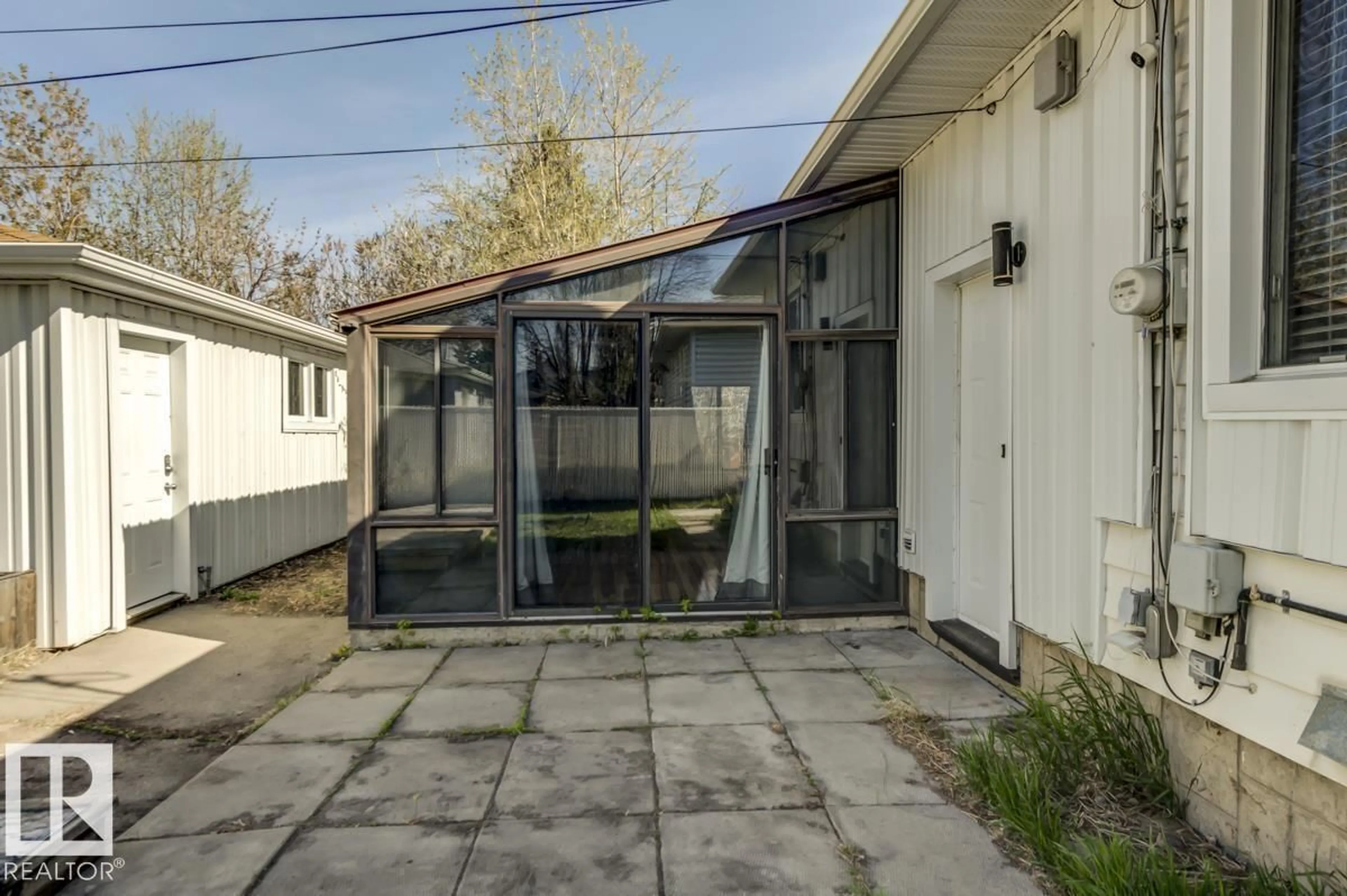 Unknown for 9602 90 ST, Edmonton Alberta T6C3M5