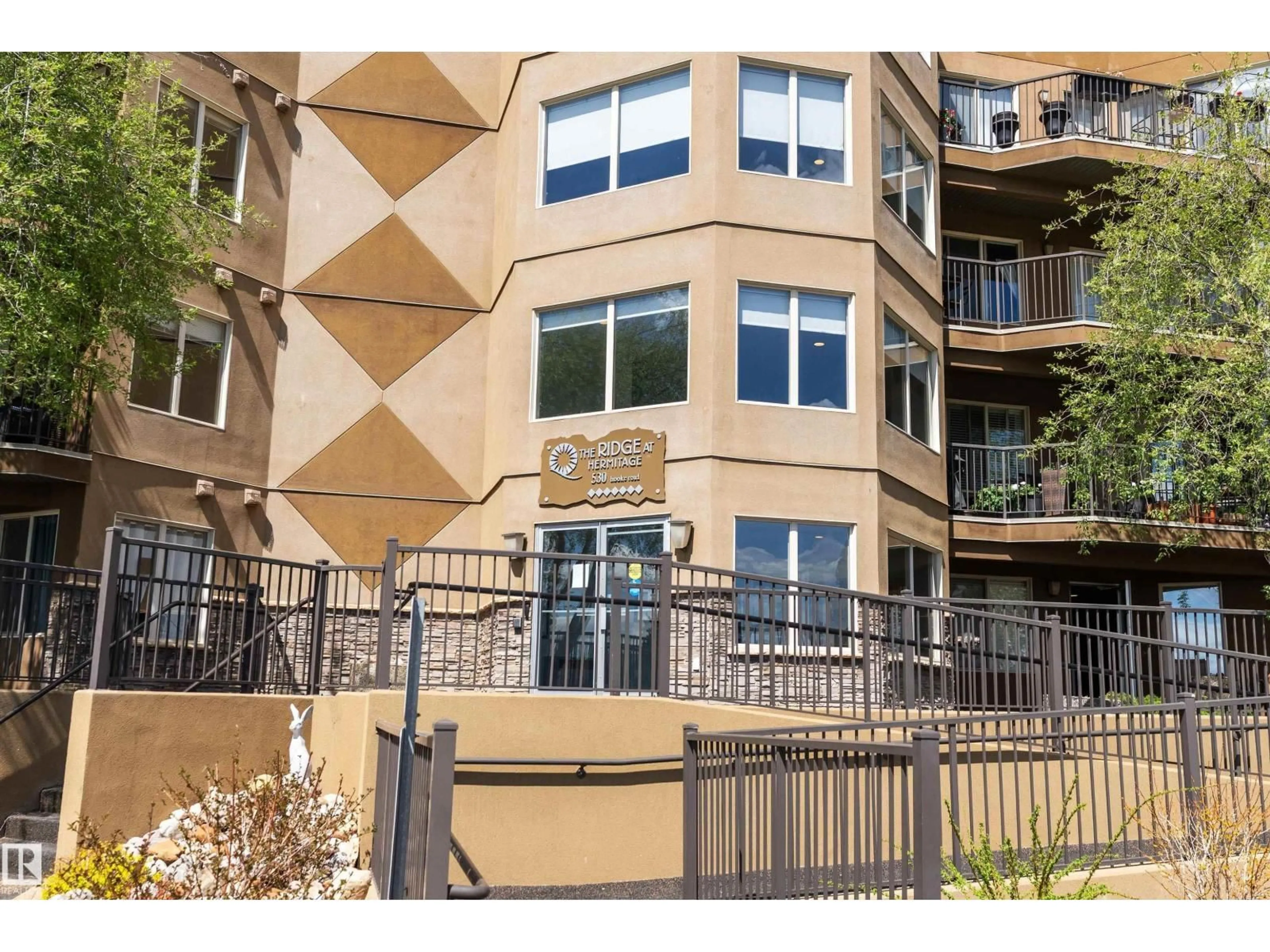 Unknown for #301 - 530 HOOKE RD, Edmonton Alberta T5A5J5
