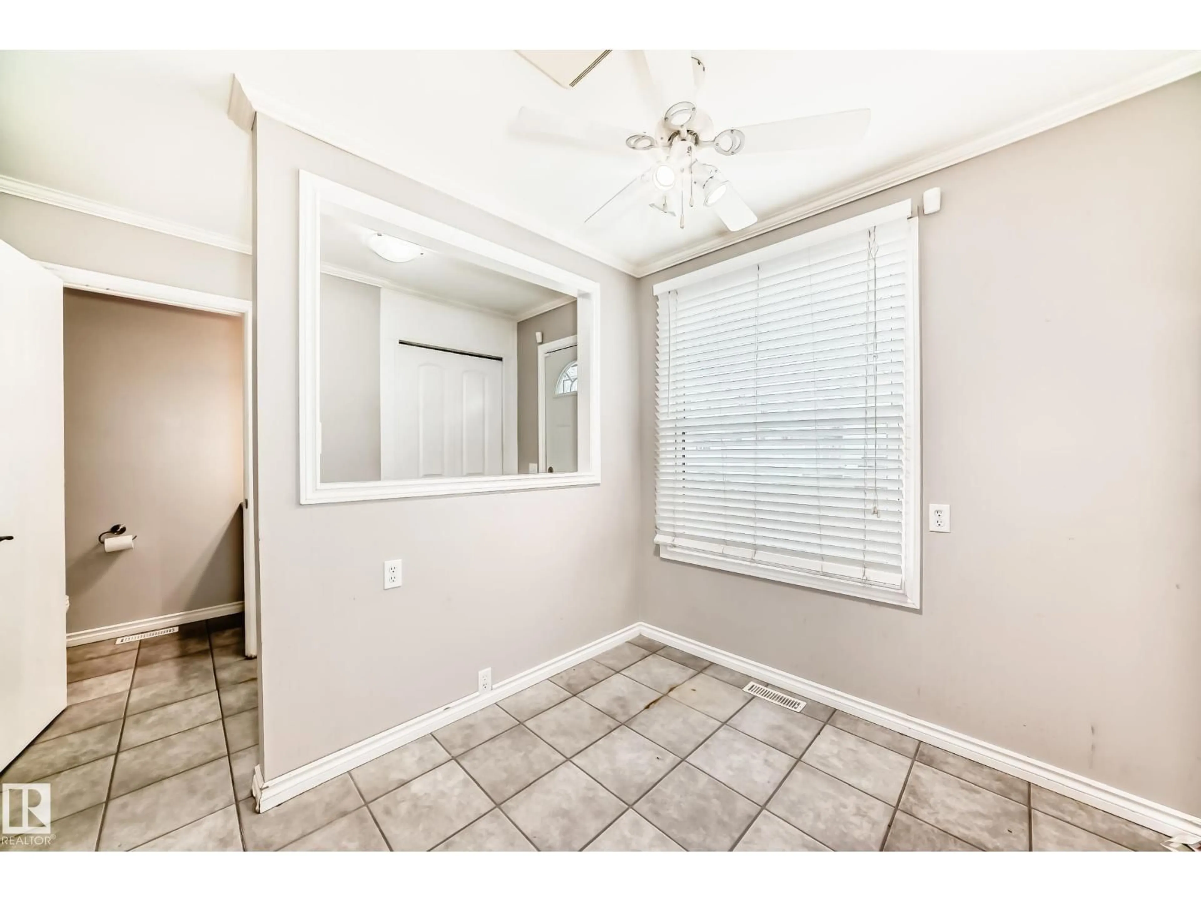 Unknown for #11 - 2024 57 ST, Edmonton Alberta T6L2Z3