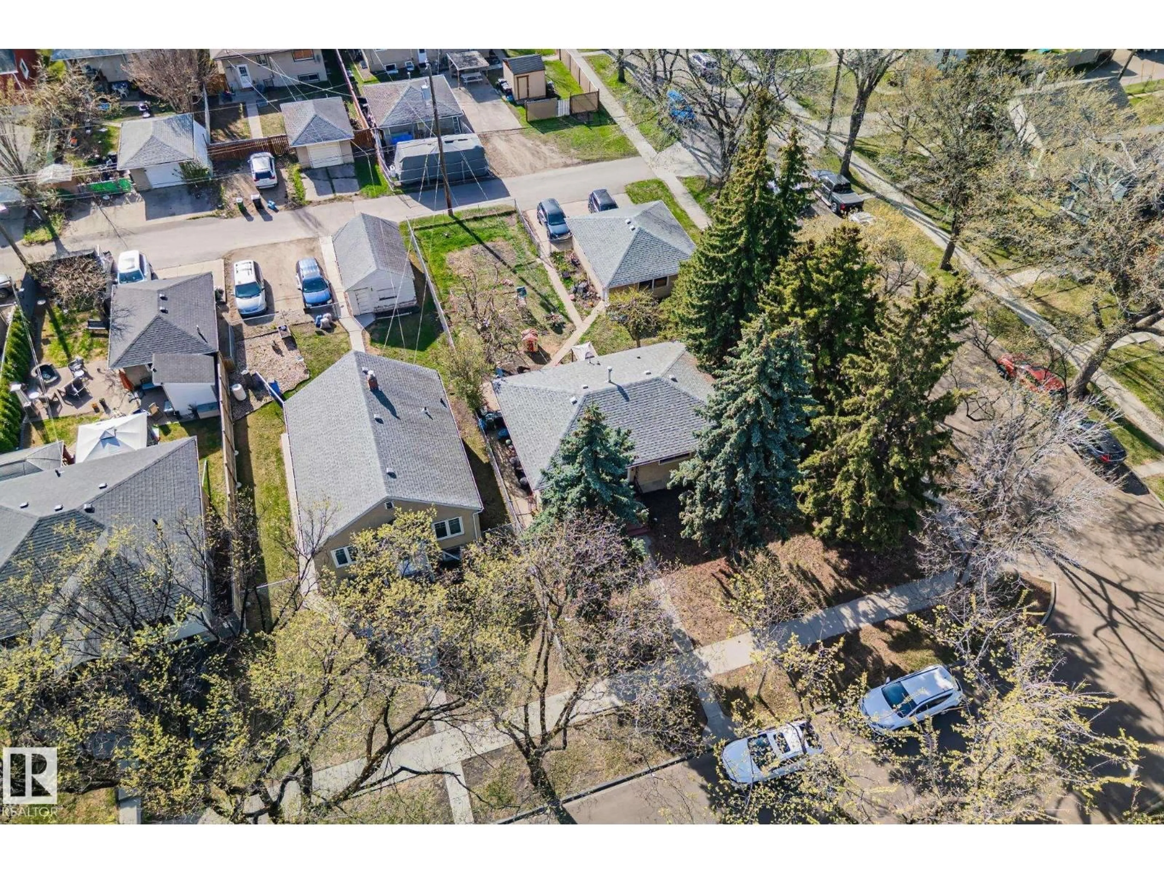 Unknown for NW - 12418 92 ST, Edmonton Alberta T5G1B7