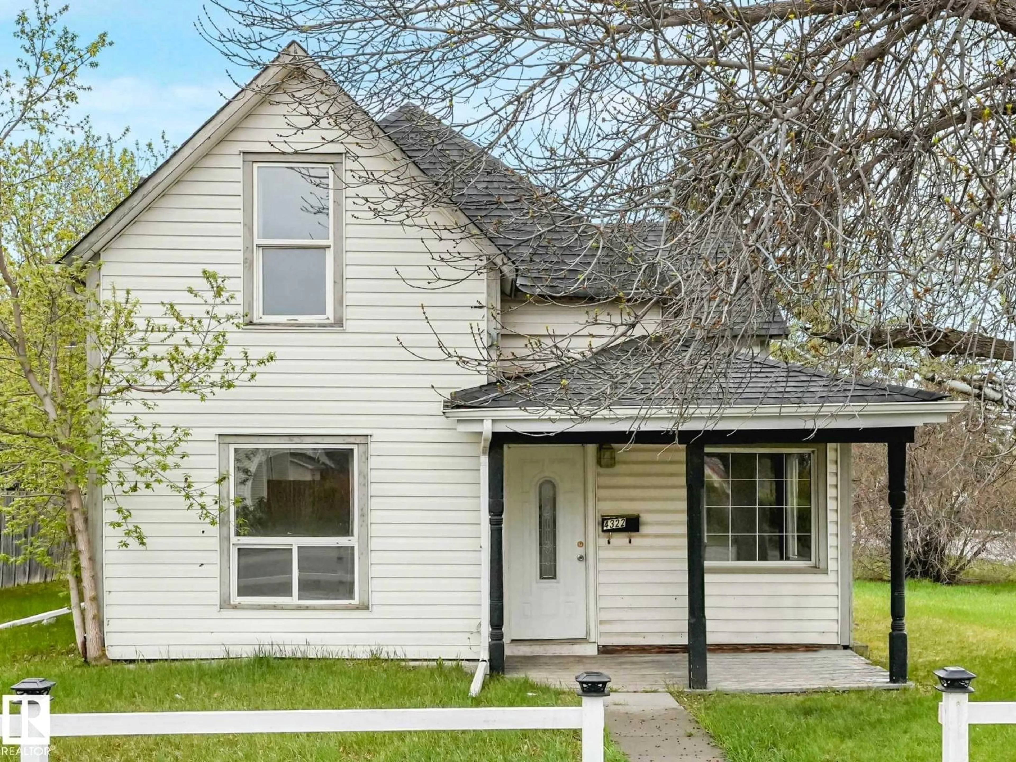 Unknown for 4322 53 ST, Wetaskiwin Alberta T9A1R1