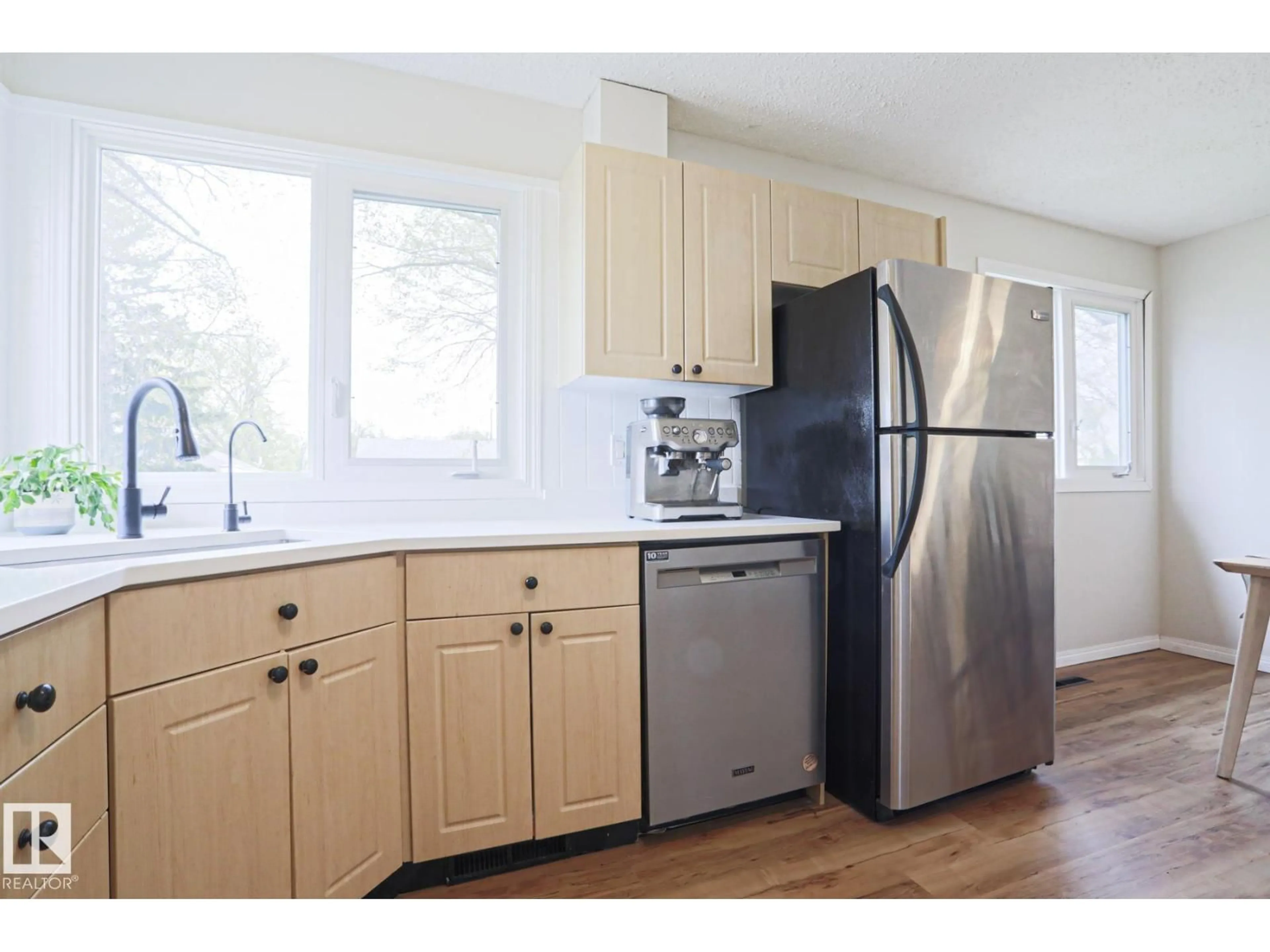 Unknown for NW - 9523 151 ST, Edmonton Alberta T5P1S2