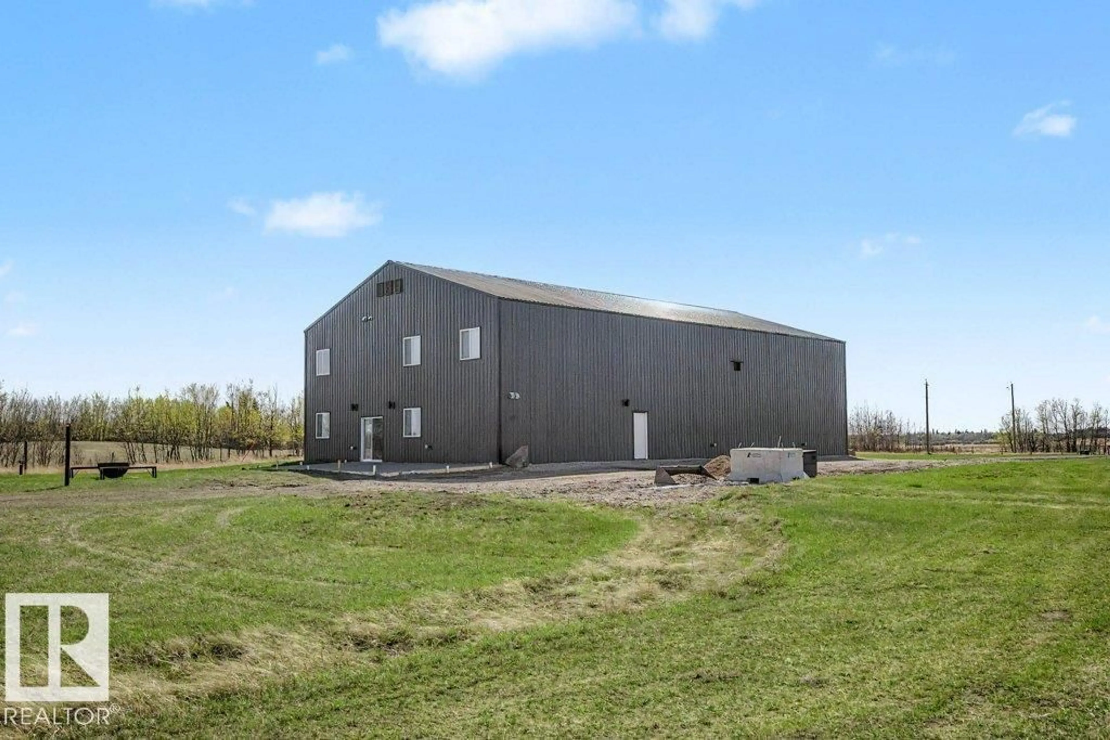 Unknown for 49543 RGE RD 225, Rural Leduc County Alberta T0B3M0