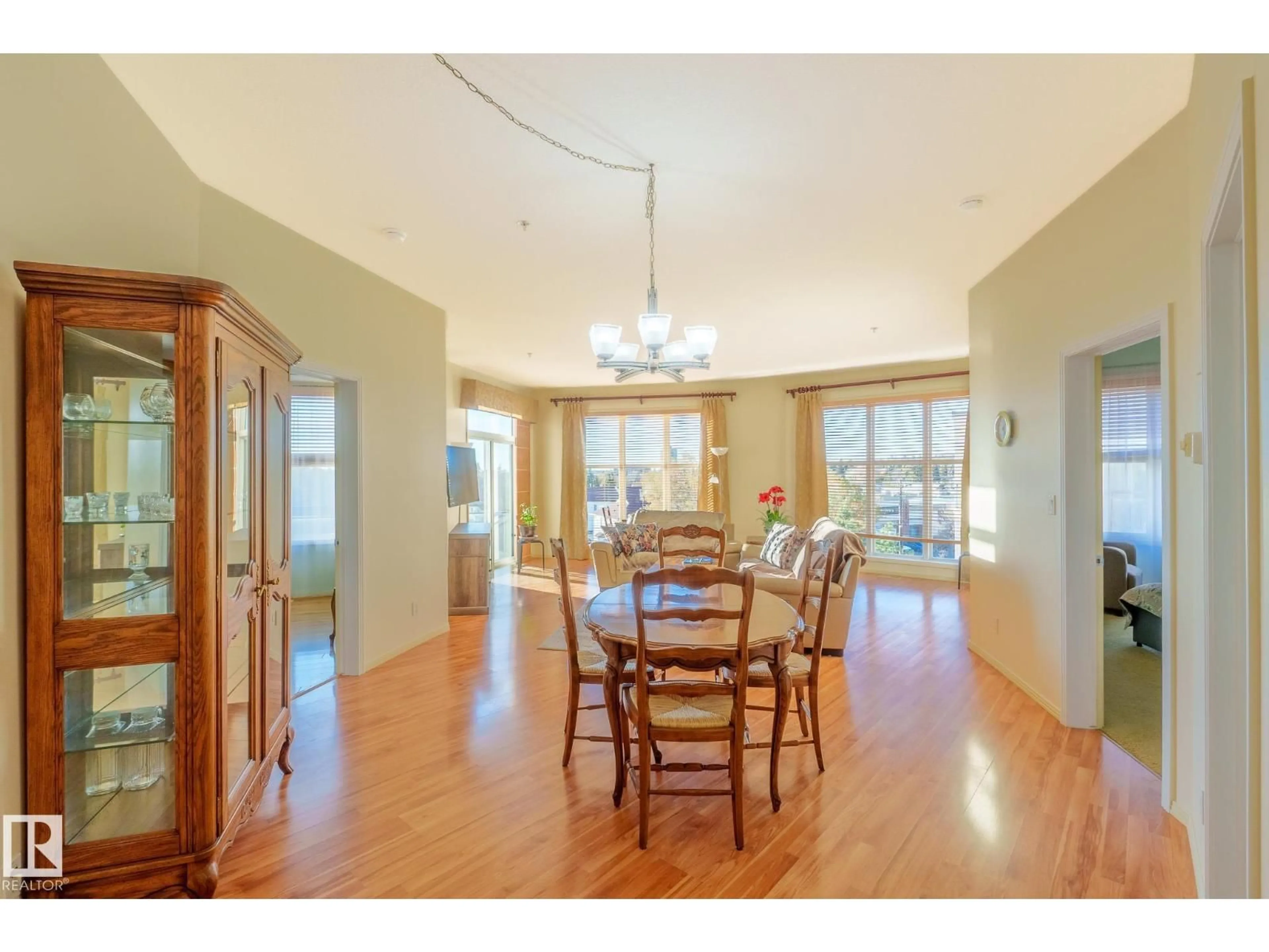 Unknown for 4827 - 449 104A ST NW, Edmonton Alberta T6H0R5