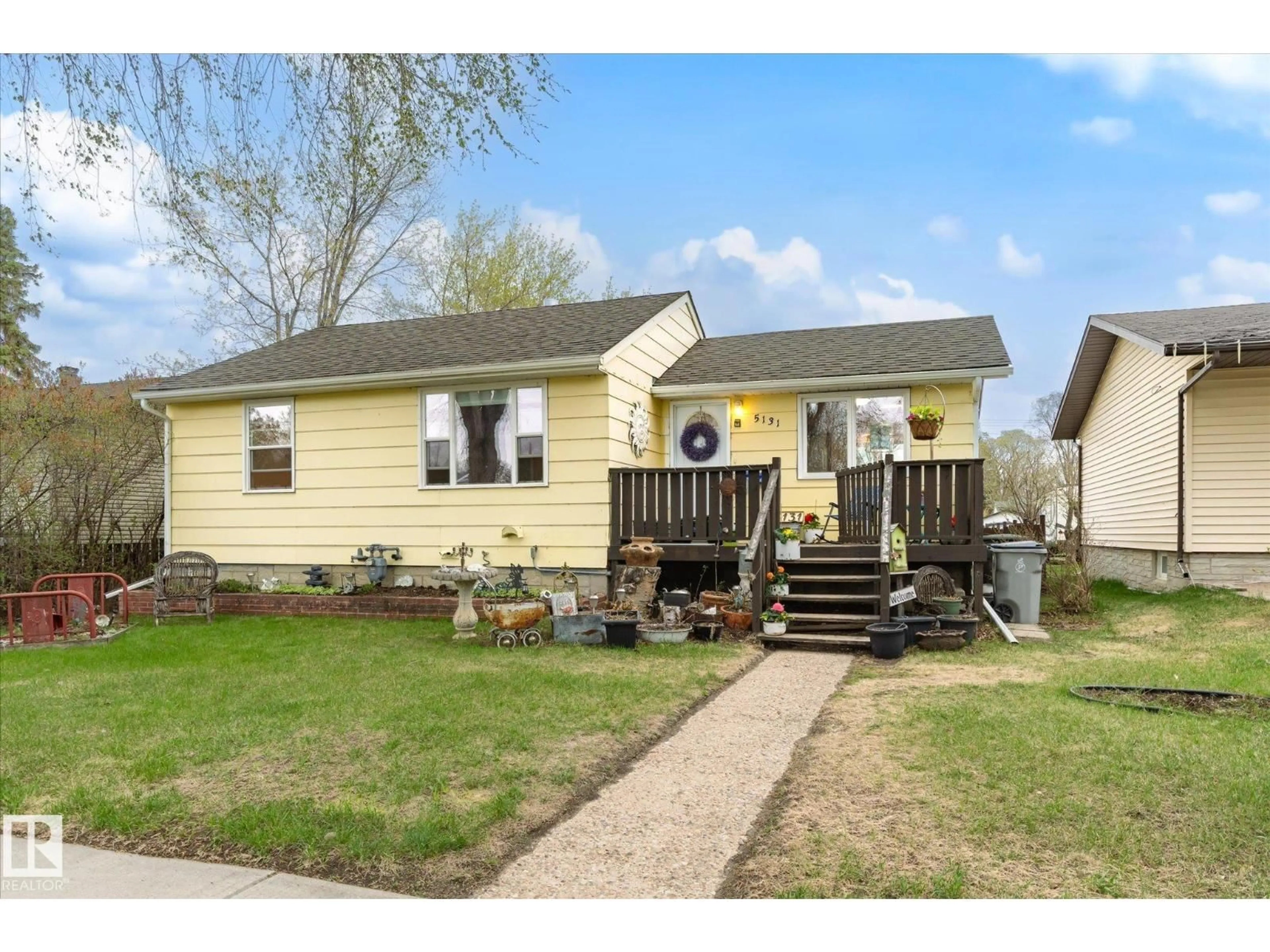 Unknown for 5131 53 ST, Redwater Alberta T0A2W0