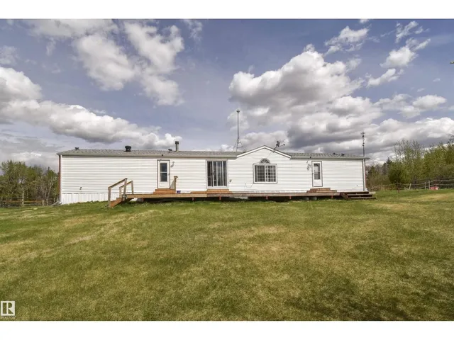 40 - 2320 TWP RD 540, Rural Lac Ste. Anne County 2