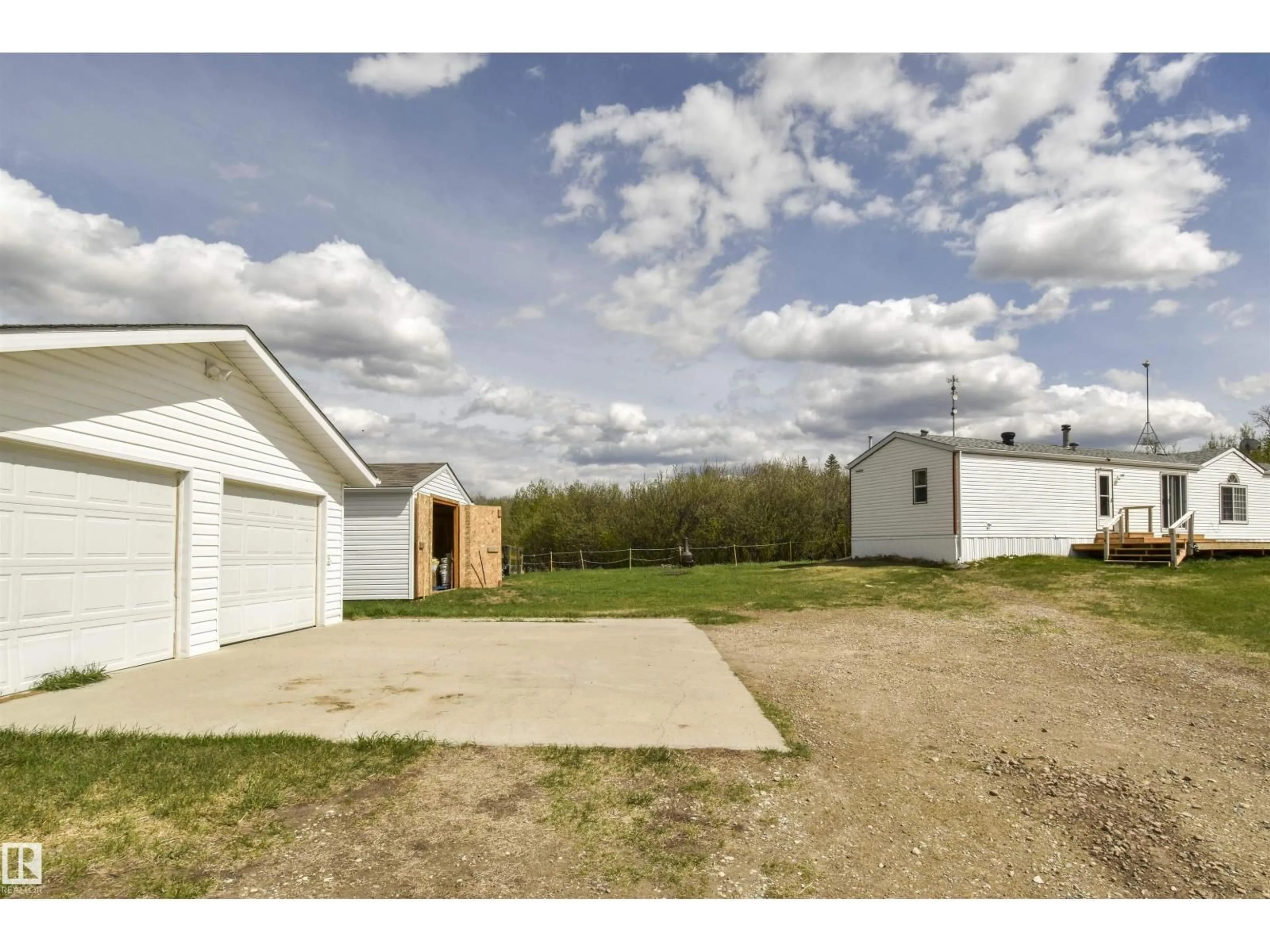 Unknown for 40 - 2320 TWP RD 540, Rural Lac Ste. Anne County Alberta T0E1V0