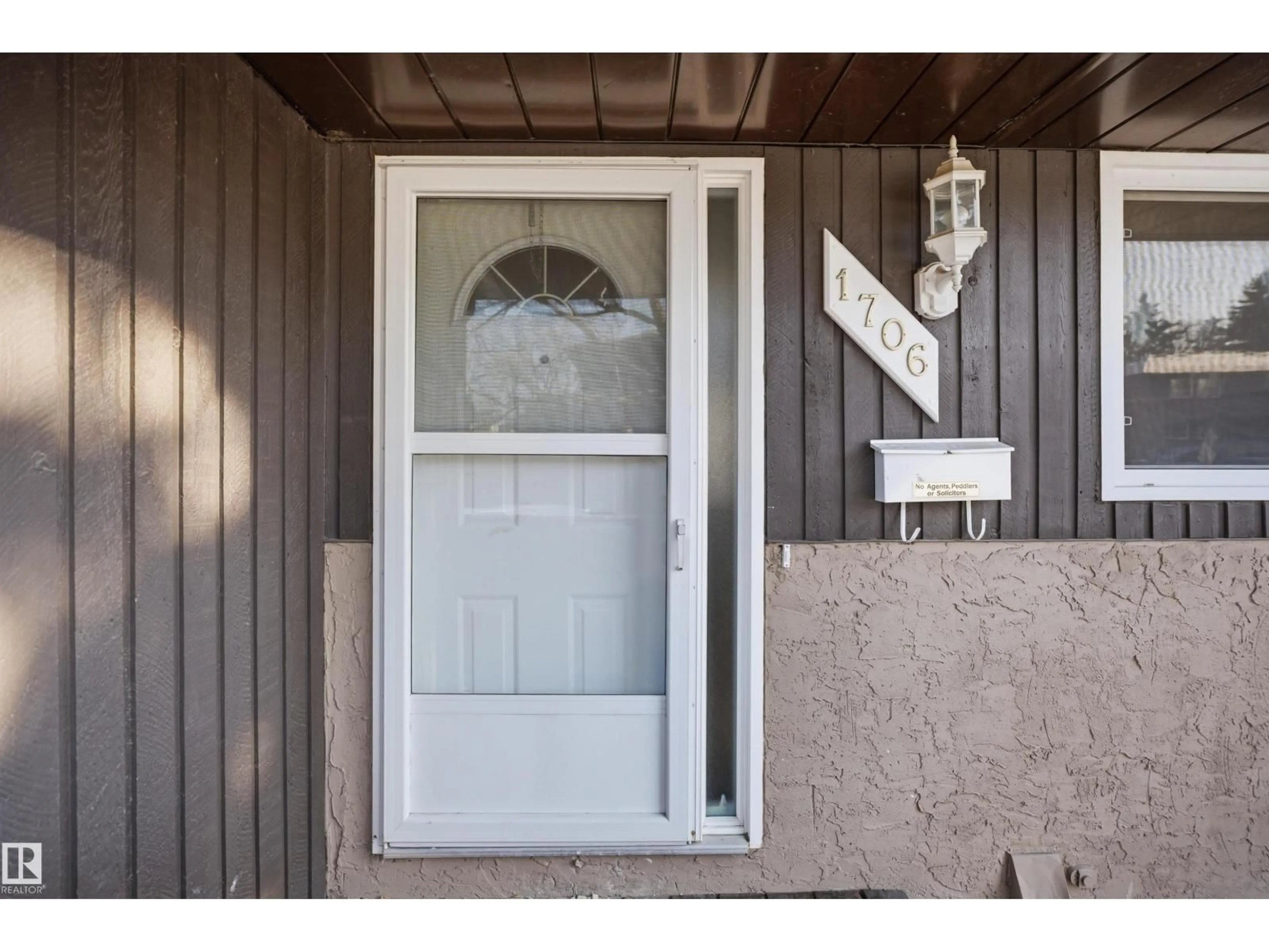 Unknown for NW - 1706 37 ST, Edmonton Alberta T6L2R7