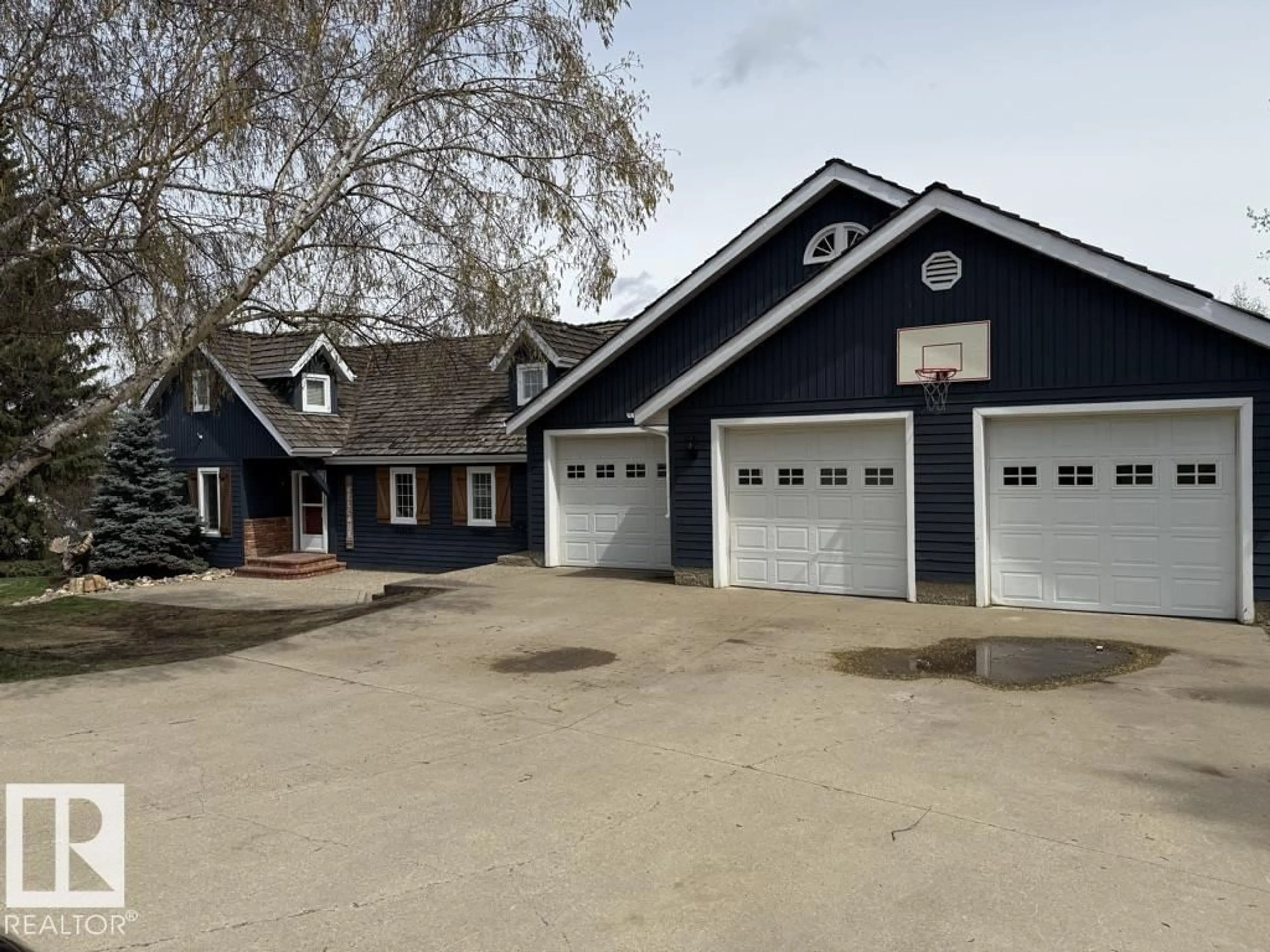 Unknown for 13 GRANDVIEW CRESCENT, Rural Sturgeon County Alberta T8T1X7