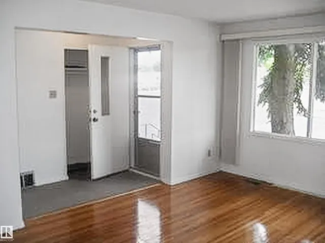NW - 13007 / 13009 111 AV, Edmonton 4