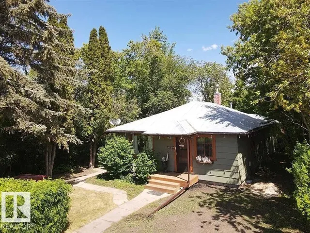 5043 48 ST, Sylvan Lake 5