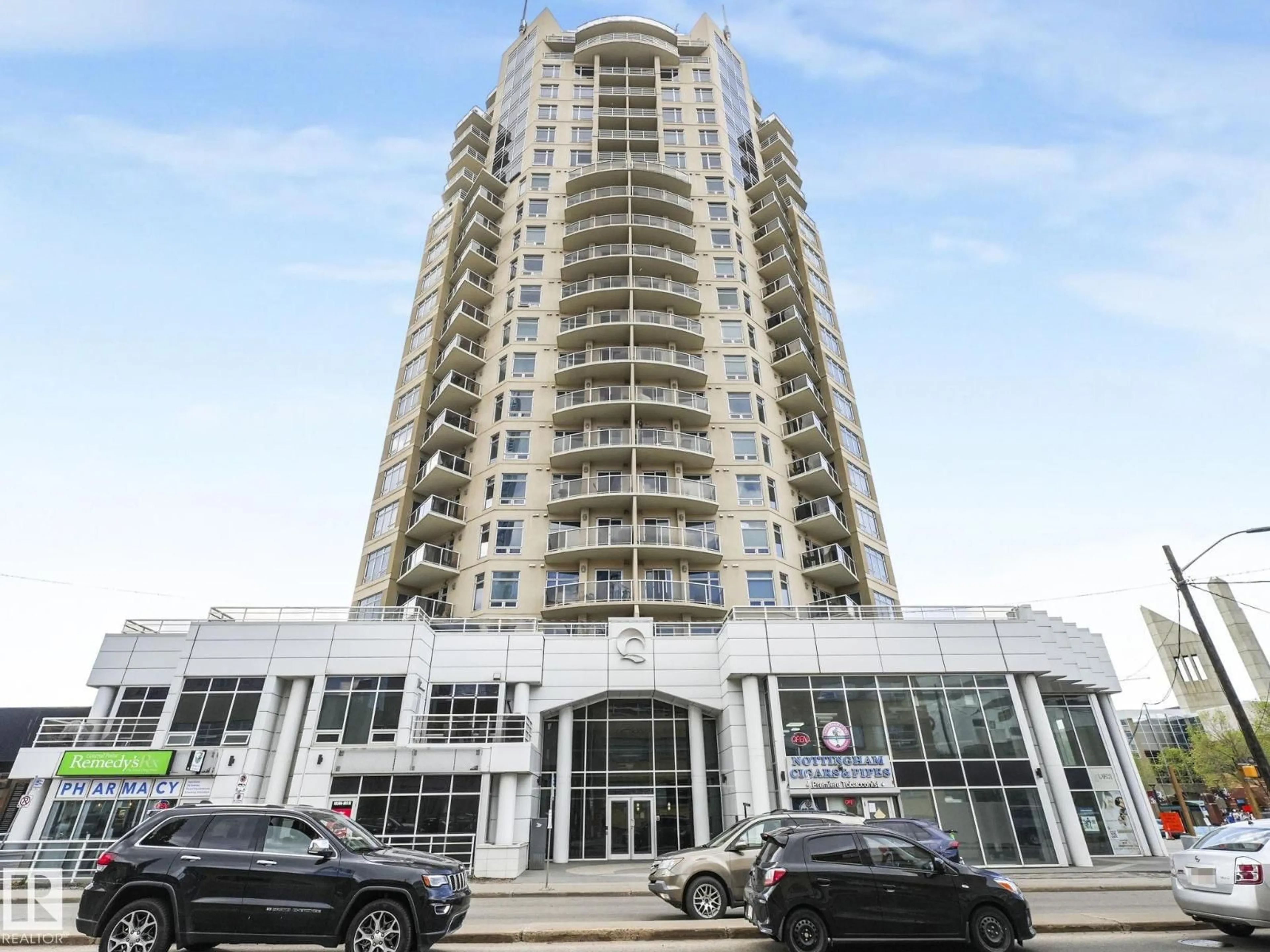 Indoor foyer for 801 - 10388 105 ST NW, Edmonton Alberta T5J0C2