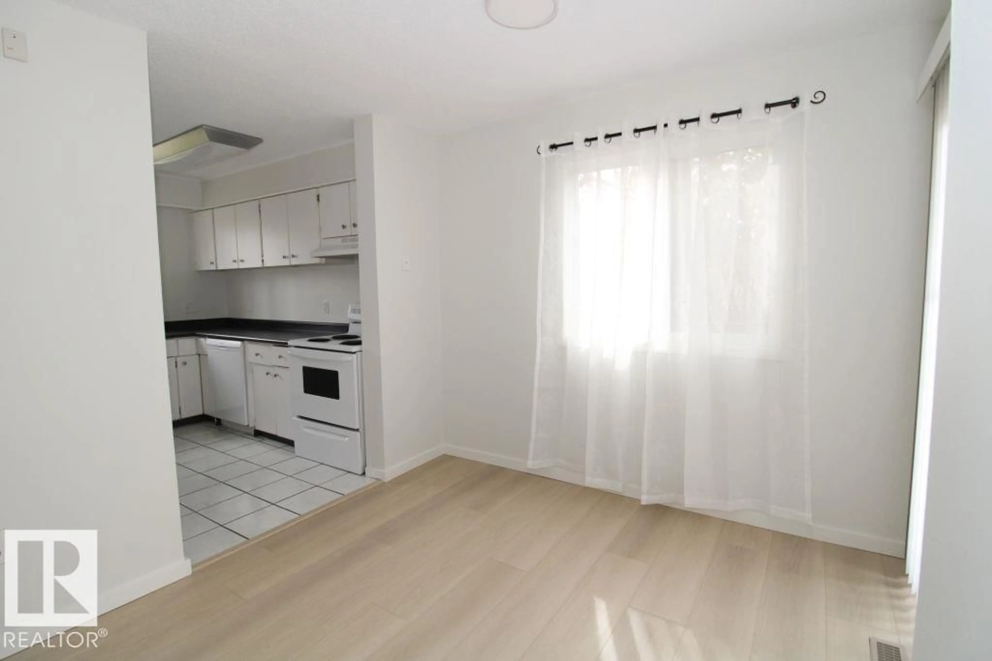 A pic of a room for 109 - 109 BROOKWOOD DR, Spruce Grove Alberta T7X1A4