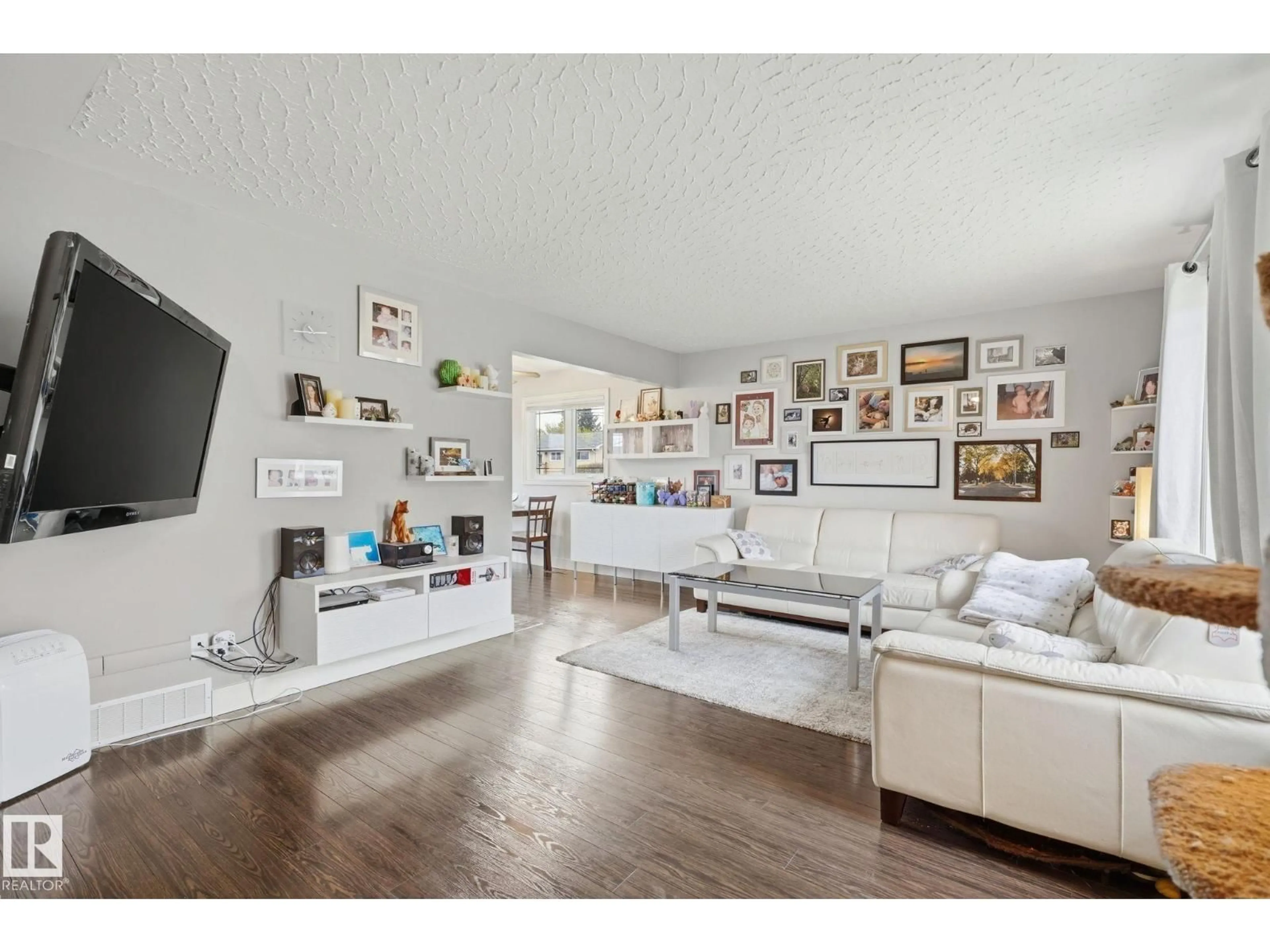 Unknown for NW - 6219 134 AV, Edmonton Alberta T5A0L7
