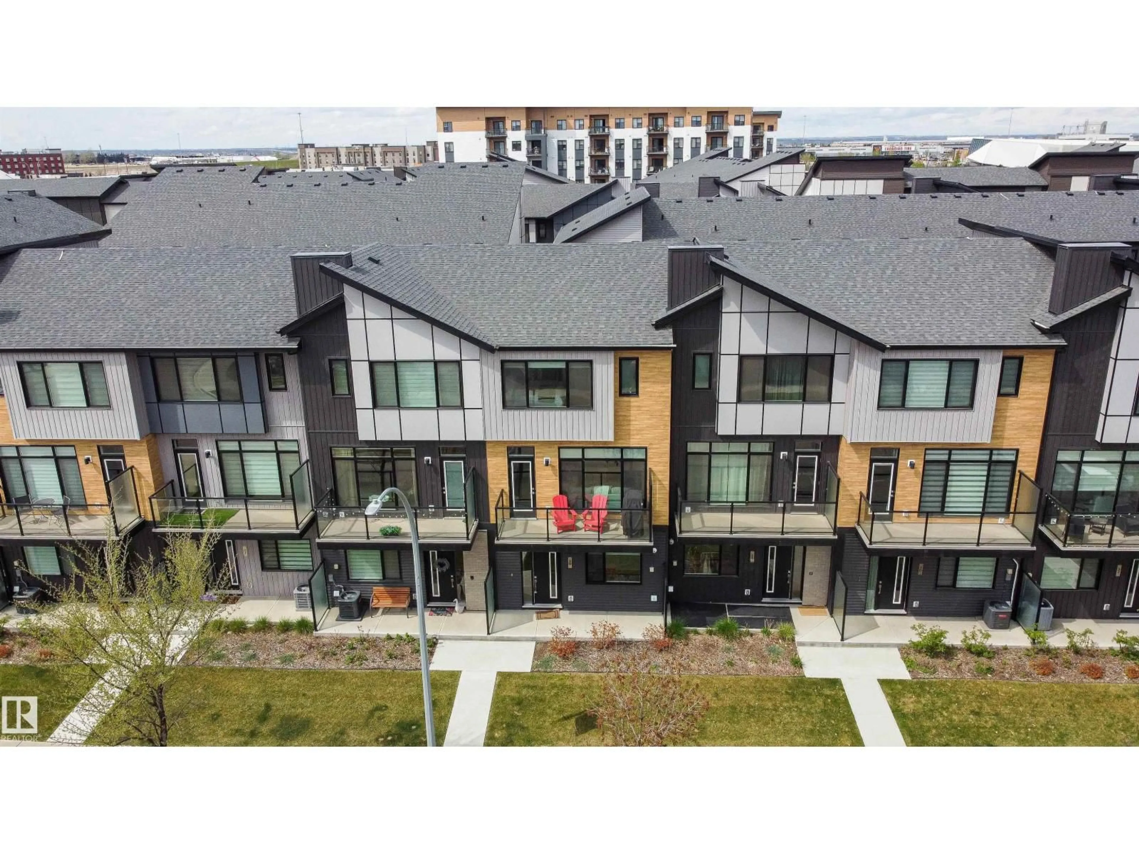 A pic from outside/outdoor area/front of a property/back of a property/a pic from drone, unknown for 50 - 26 EBONY BV, Sherwood Park Alberta T8H2X4