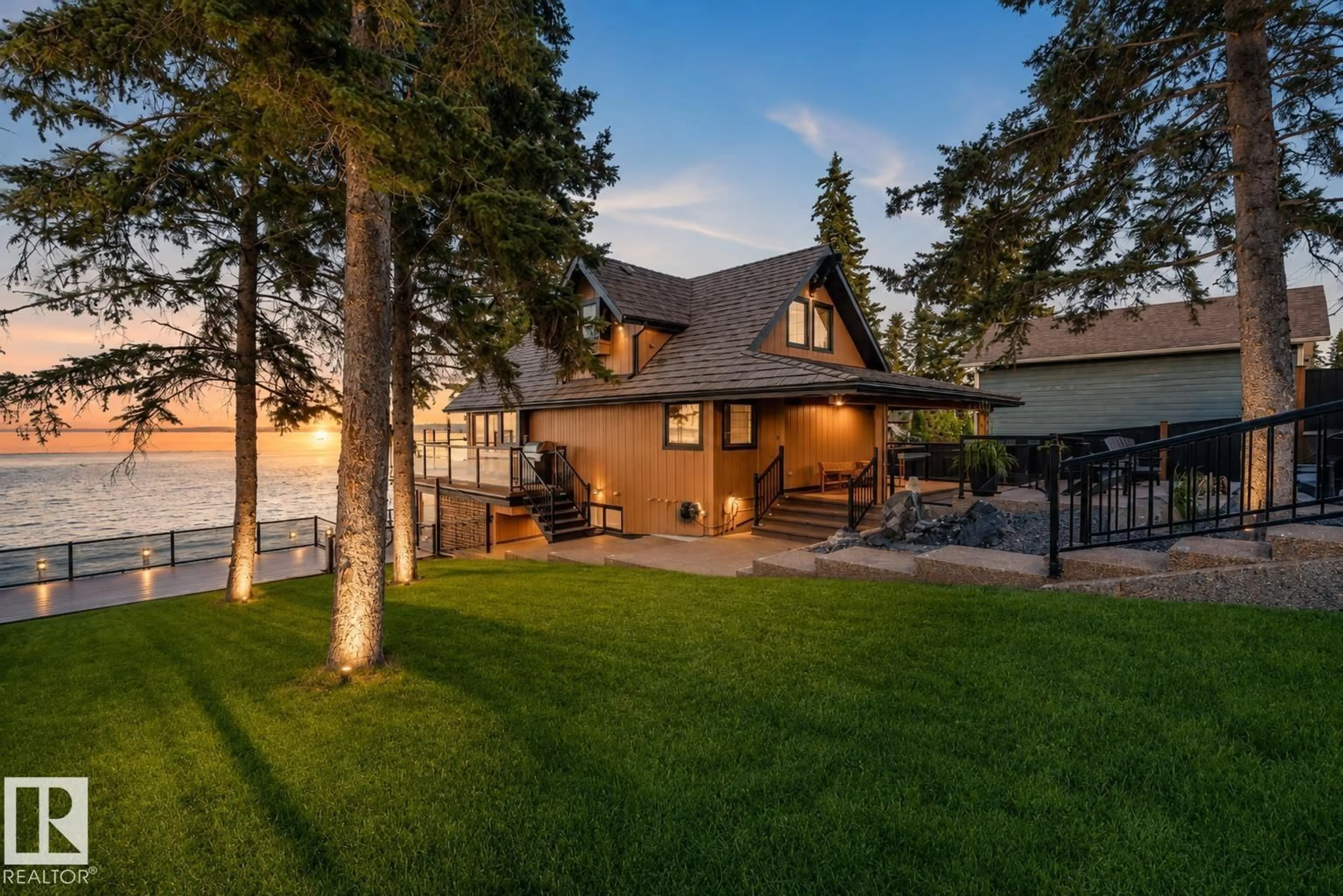 Unknown for 305 LAKESHORE DR, Cold Lake Alberta T9M1A3
