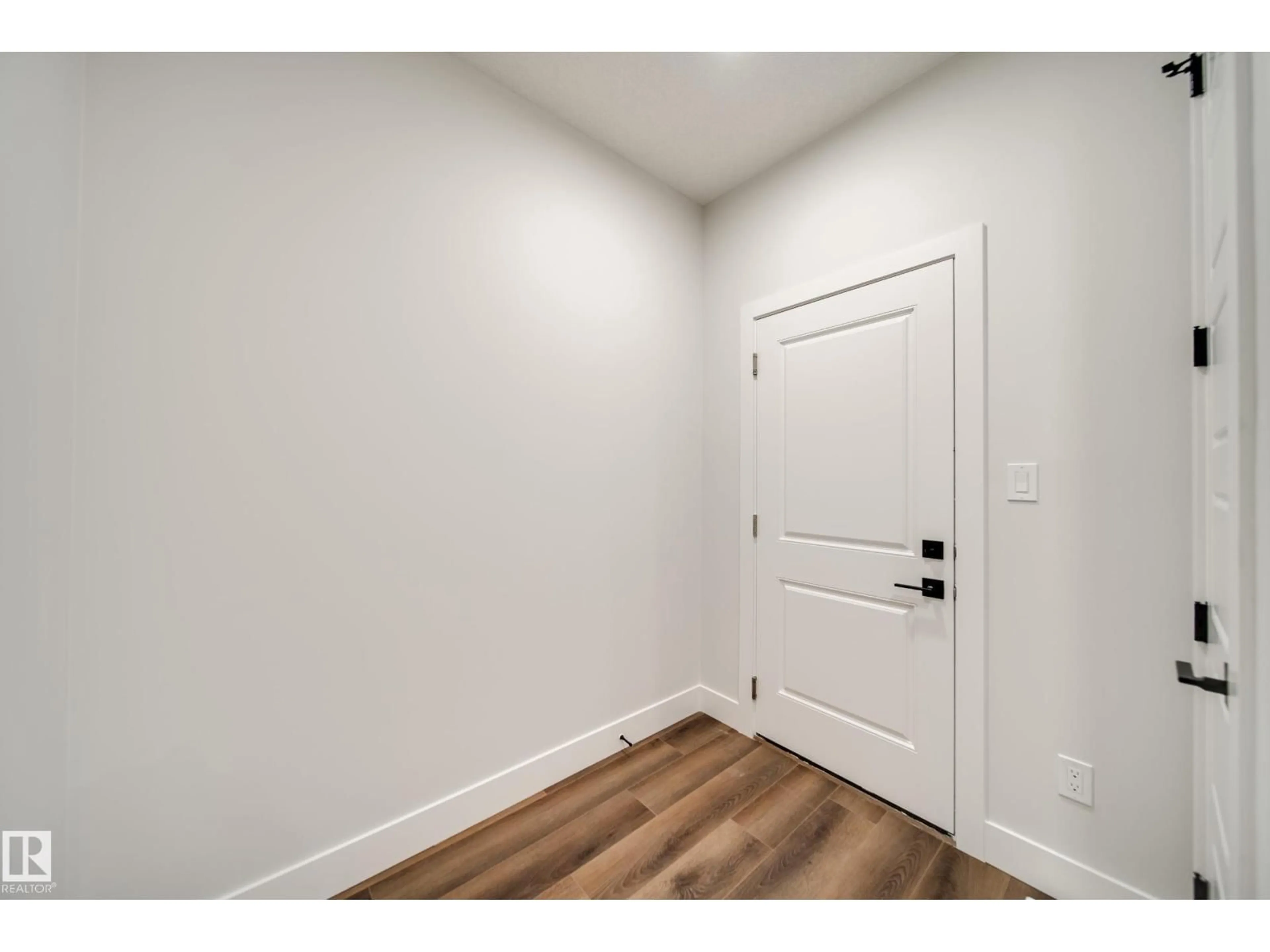 Indoor entryway for NW - 8808 183 AV, Edmonton Alberta T5Z2K6