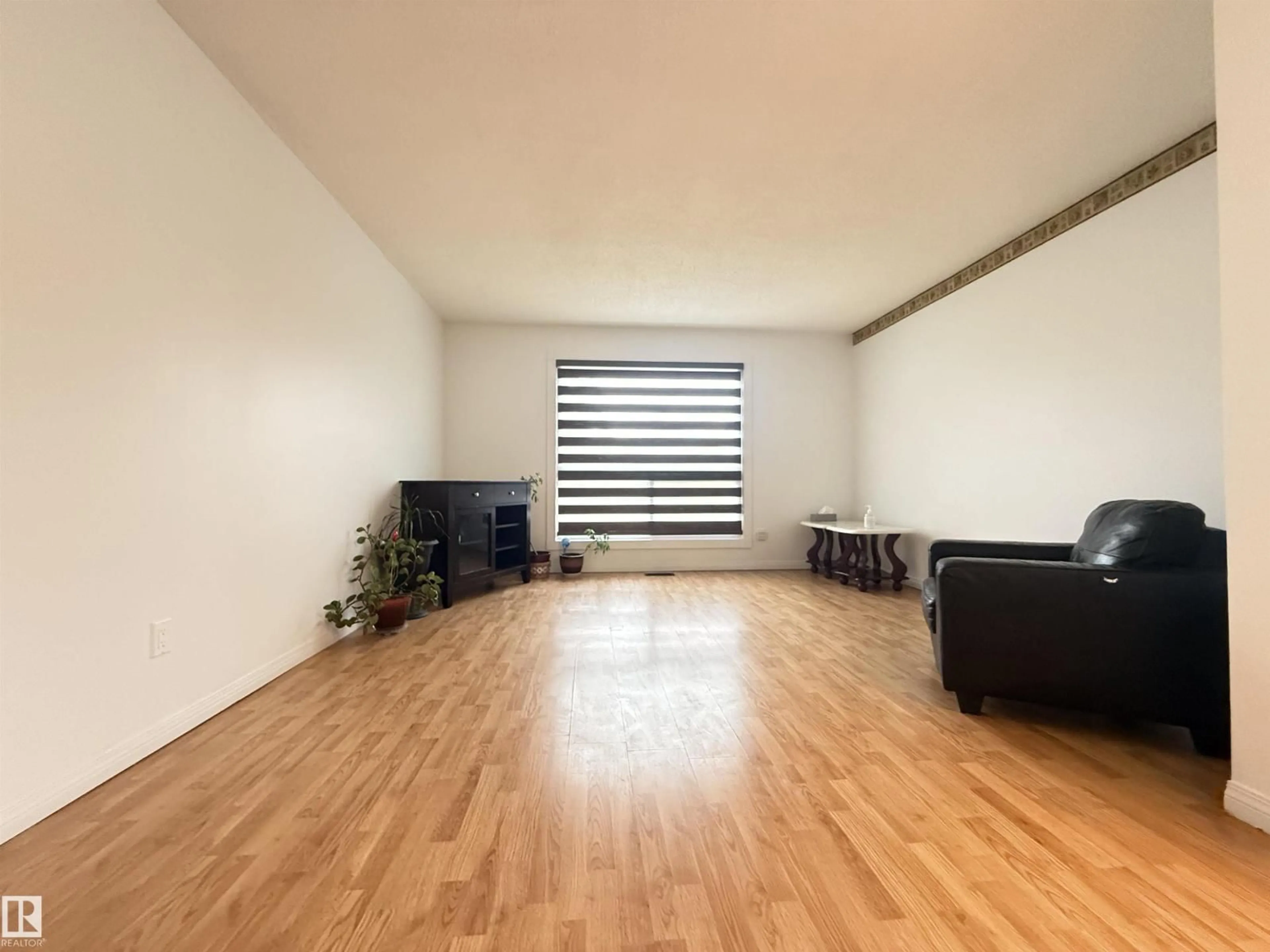 A pic of a room for 2620 83 ST, Edmonton Alberta T6K2Y6