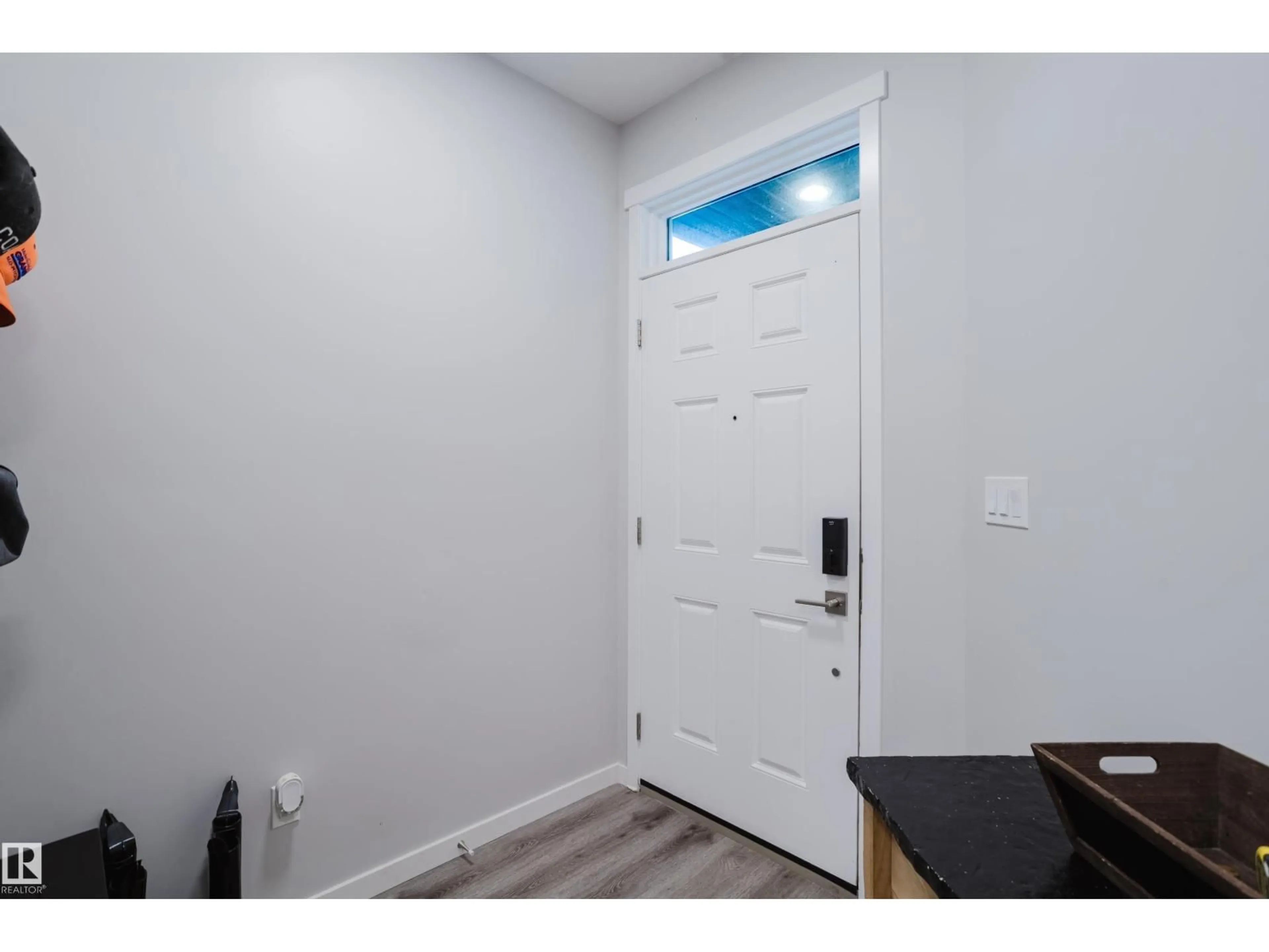 Indoor entryway for 15151 26 ST, Edmonton Alberta T5Y3Y5