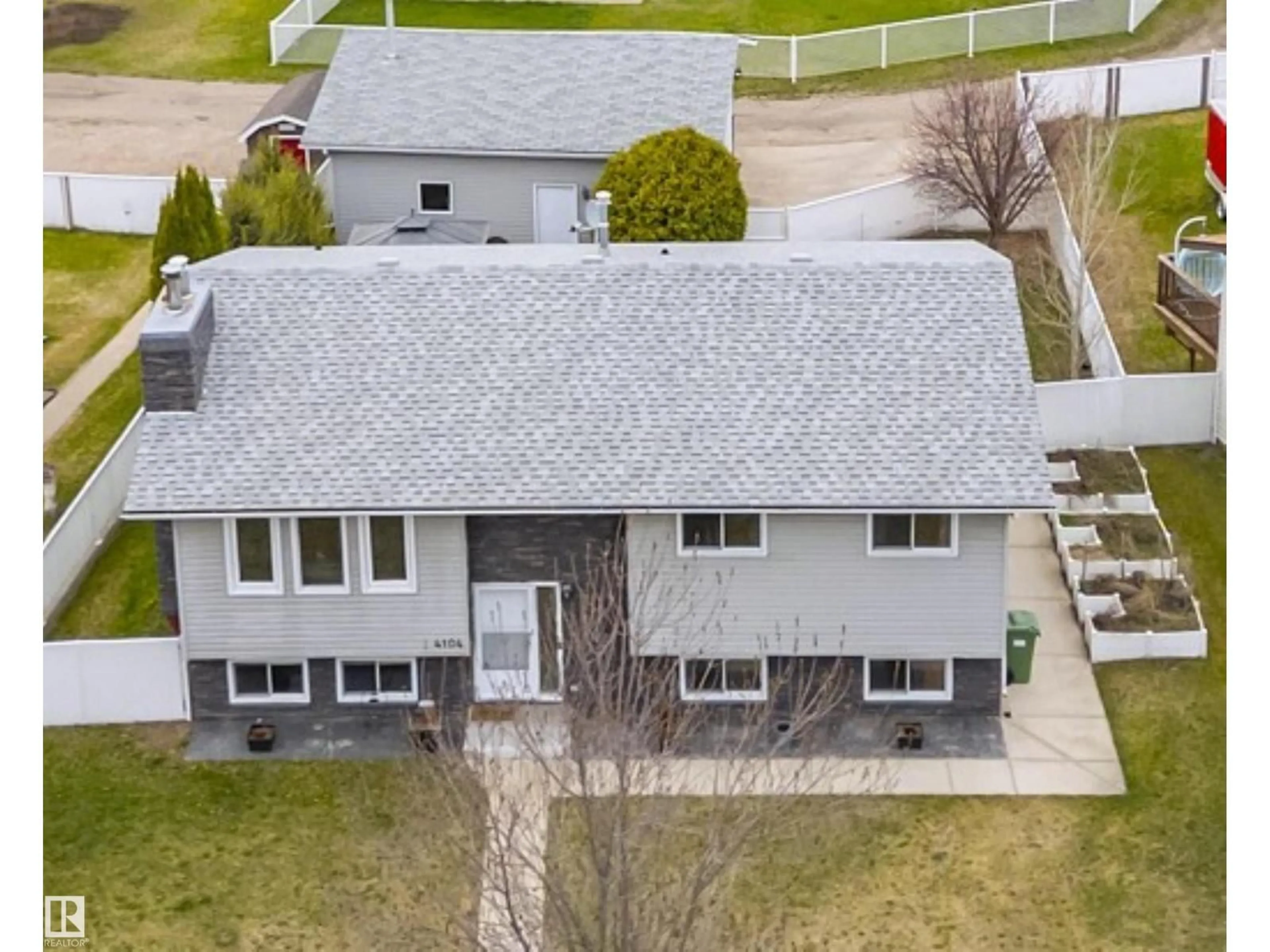 A pic from outside/outdoor area/front of a property/back of a property/a pic from drone, street for 4104 43 ST, Bonnyville Town Alberta T9N1R6