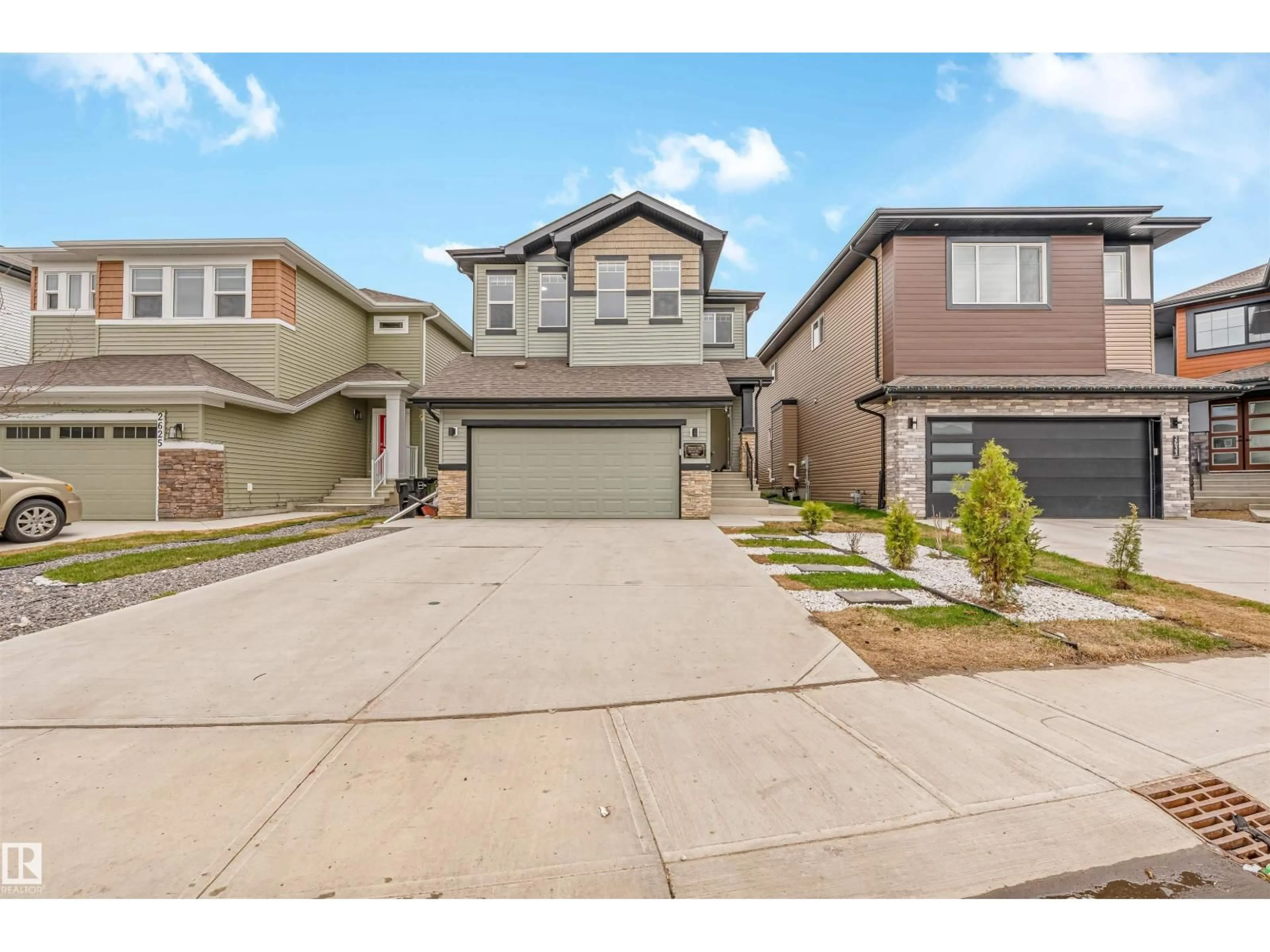 Unknown for NW - 2629 15A AV, Edmonton Alberta T6T2T7