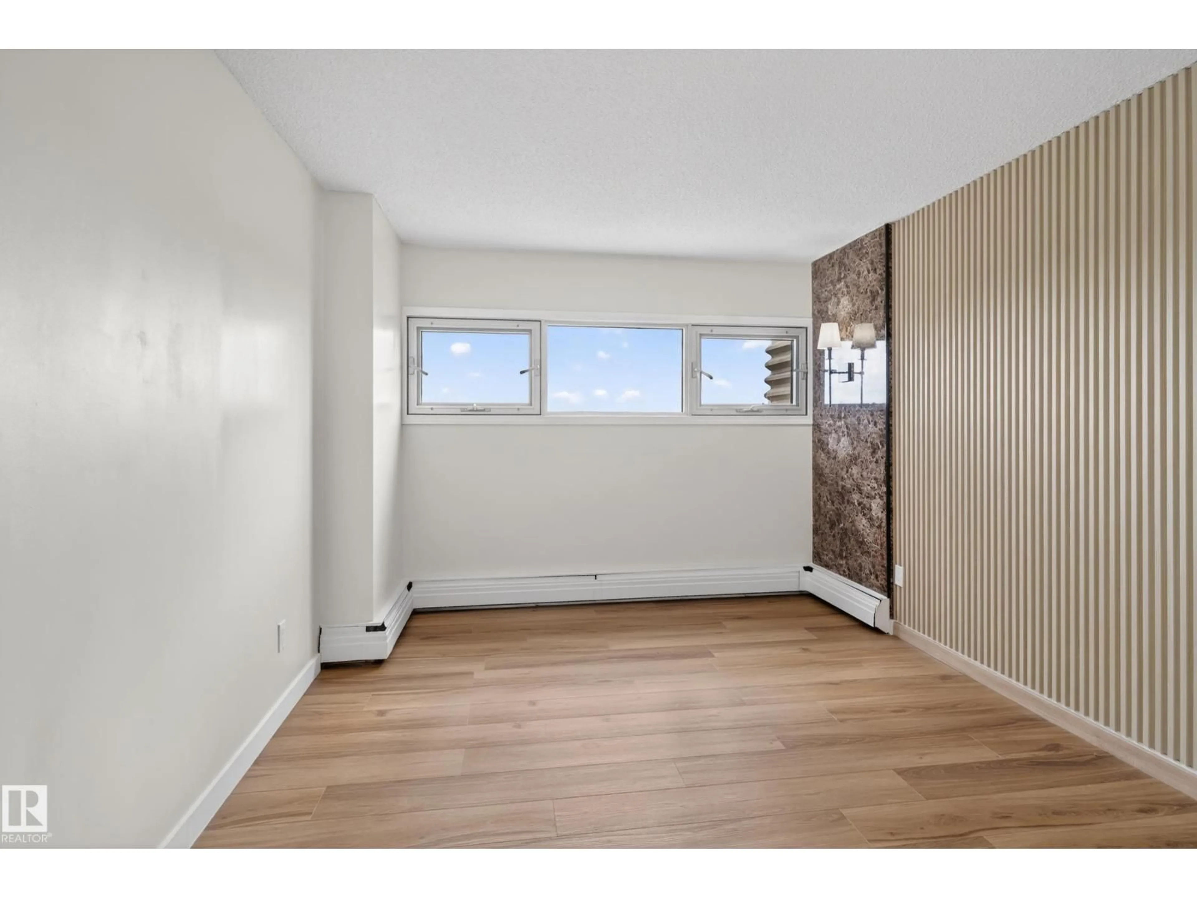 A pic of a room for 90 - 8745 165 ST, Edmonton Alberta T5R2R7