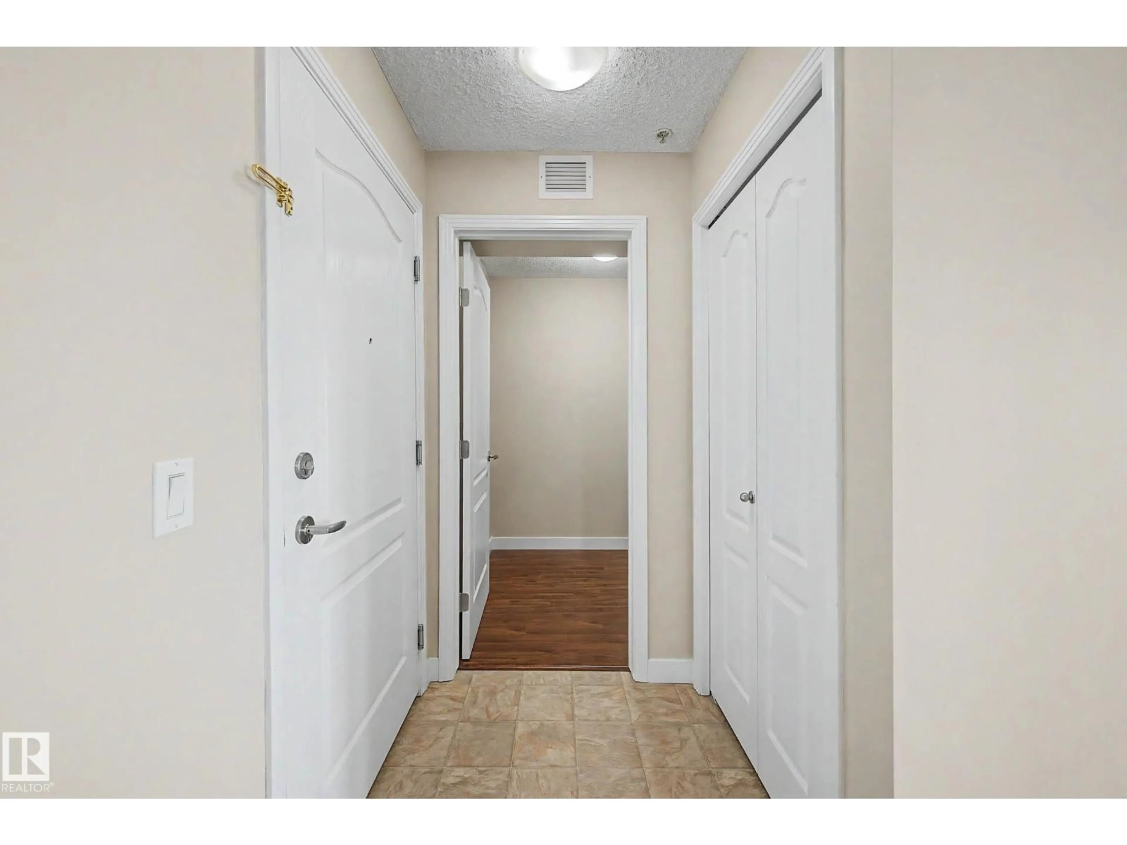 Indoor entryway for #217 - 12650 142 AV, Edmonton Alberta T5X0J4