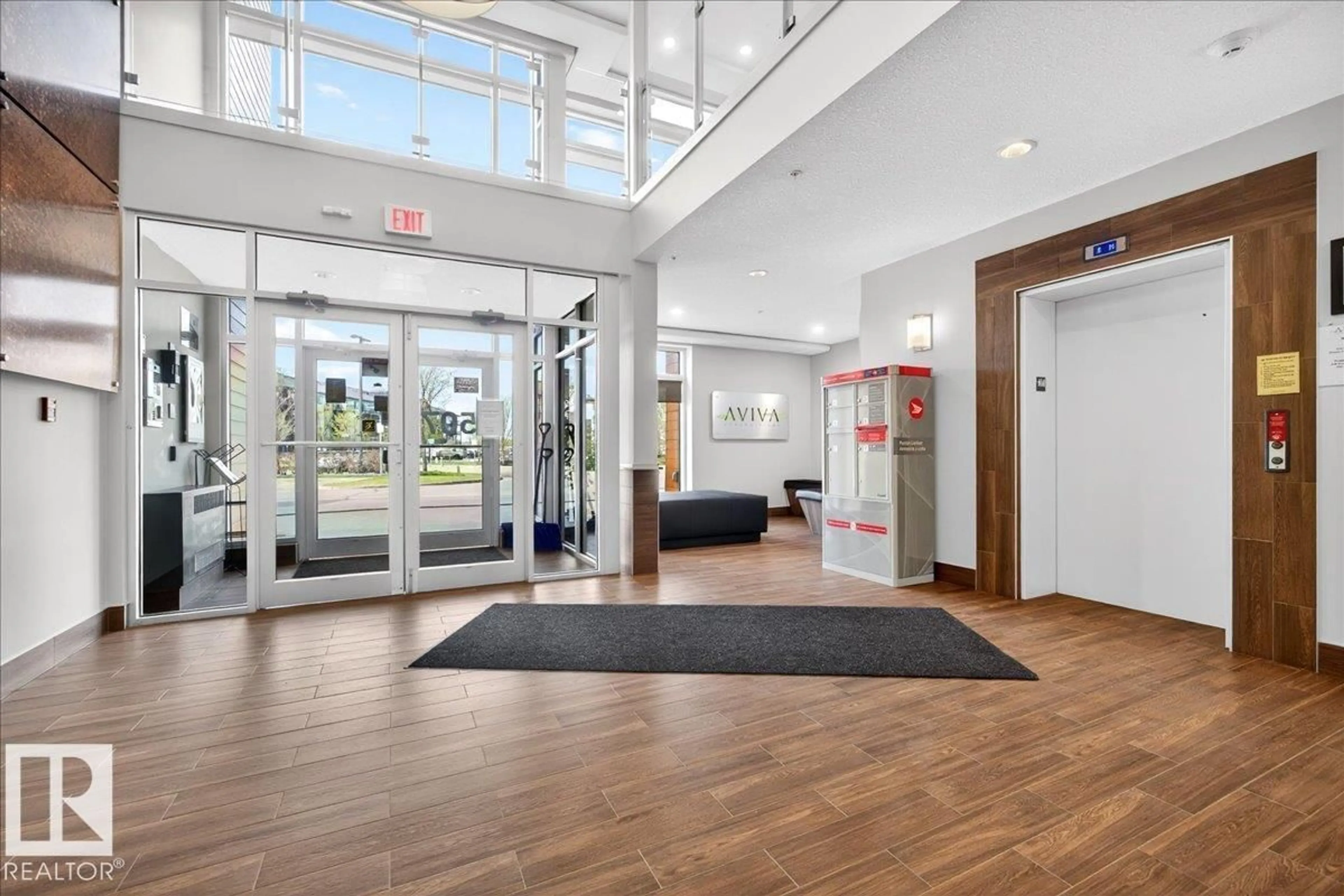 Indoor foyer for 507 - 205 ALBANY WY, Edmonton Alberta T6V0L9