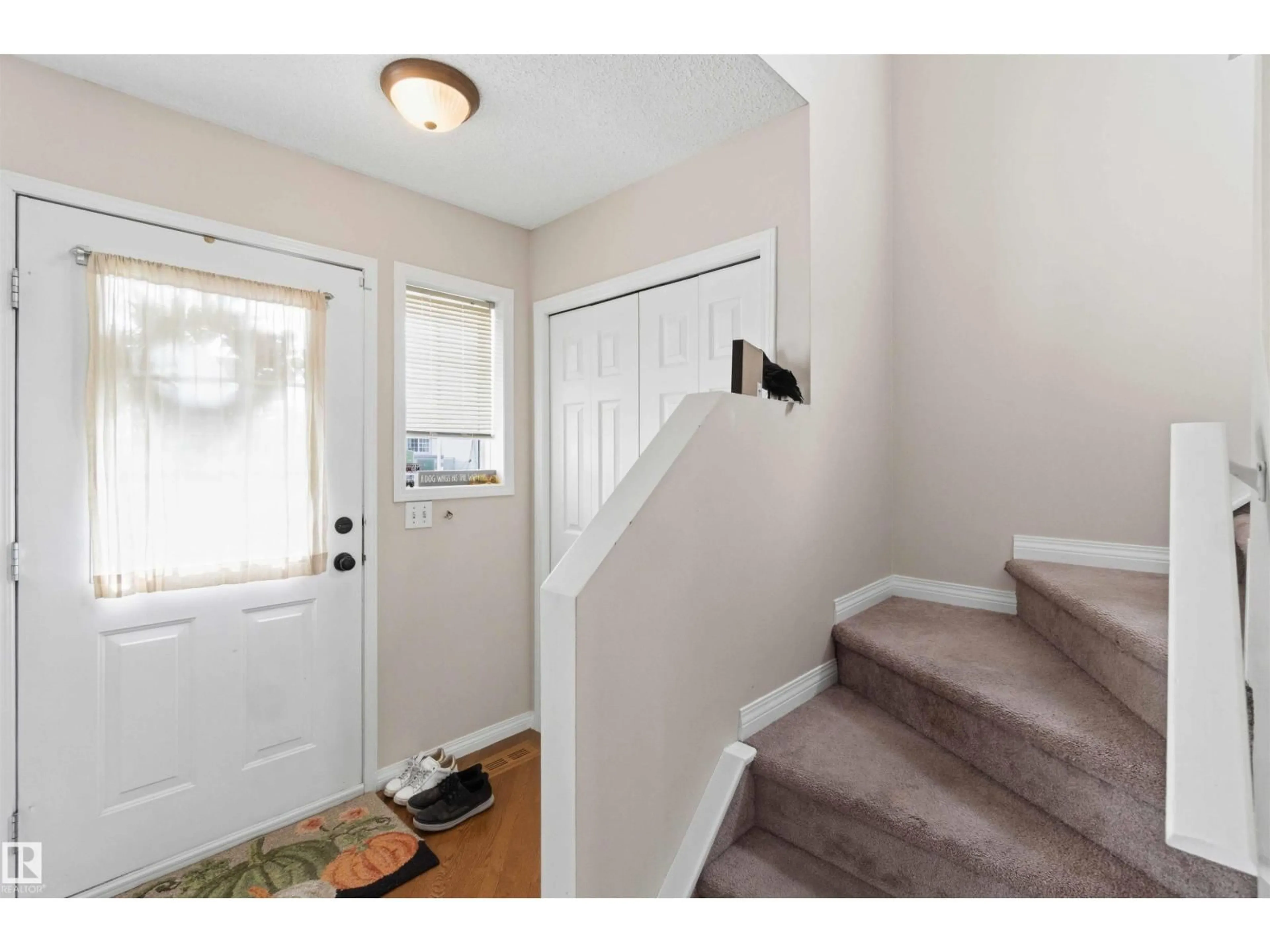Indoor entryway for NW - 15044 132 ST, Edmonton Alberta T6V1K8