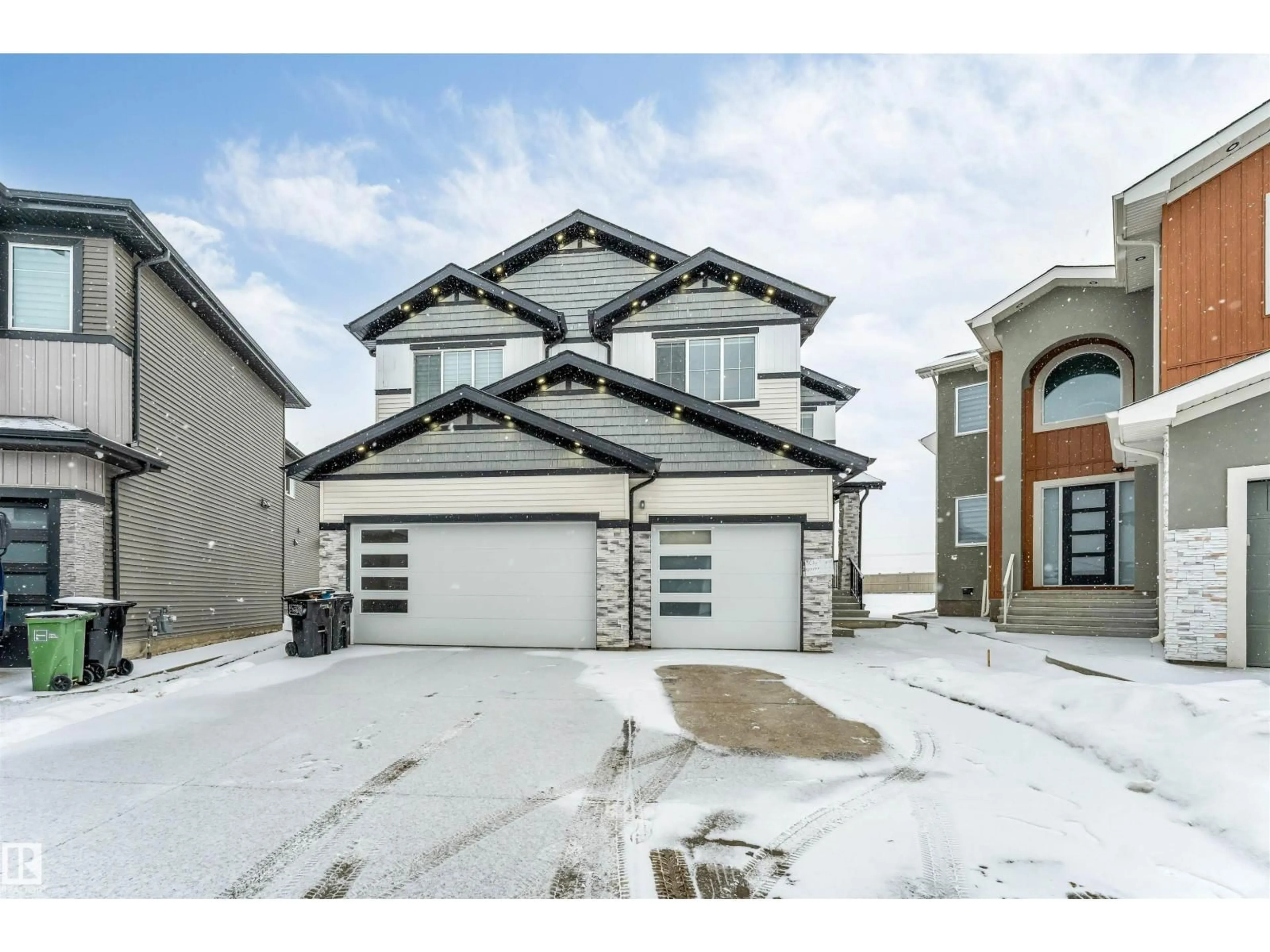 Unknown for 304 33 AV, Edmonton Alberta T6T2V8