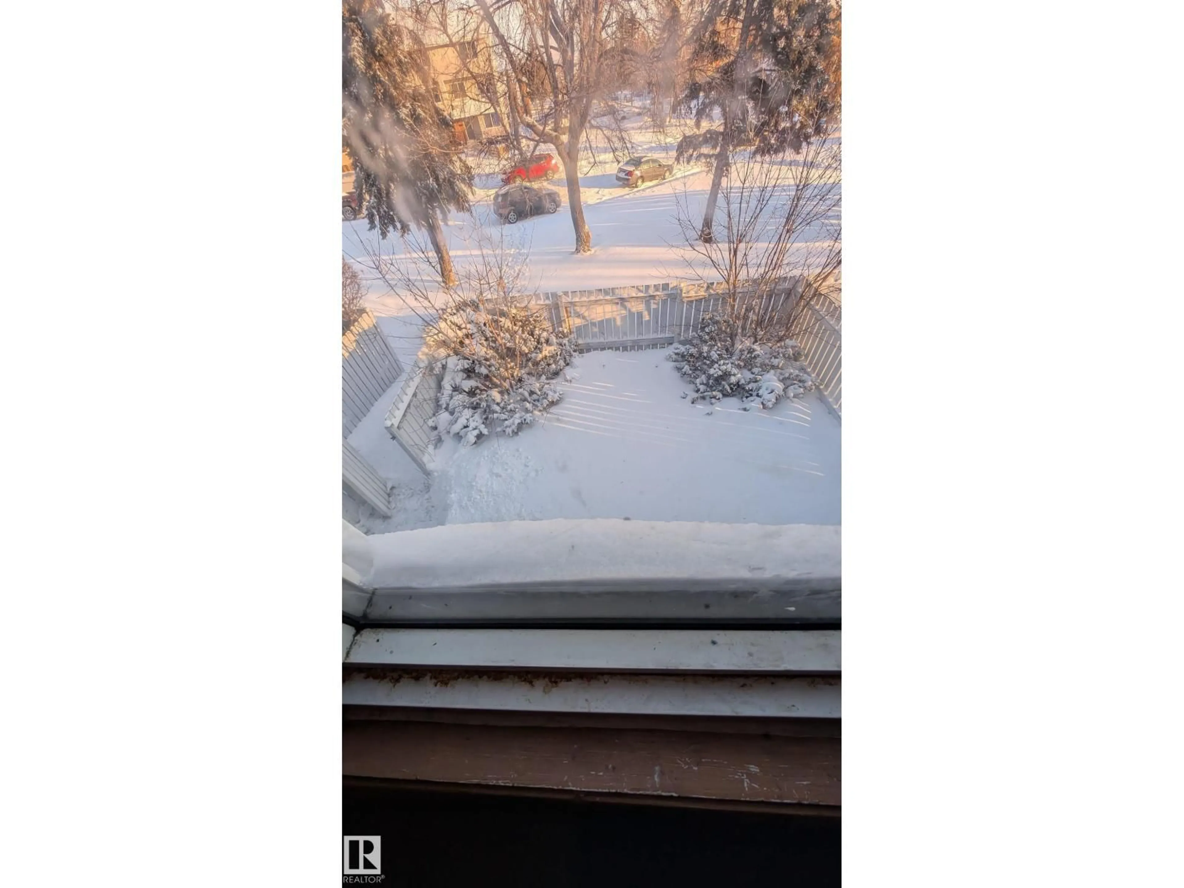 Unknown for 4 AMBERLY CT, Edmonton Alberta T5A2H9