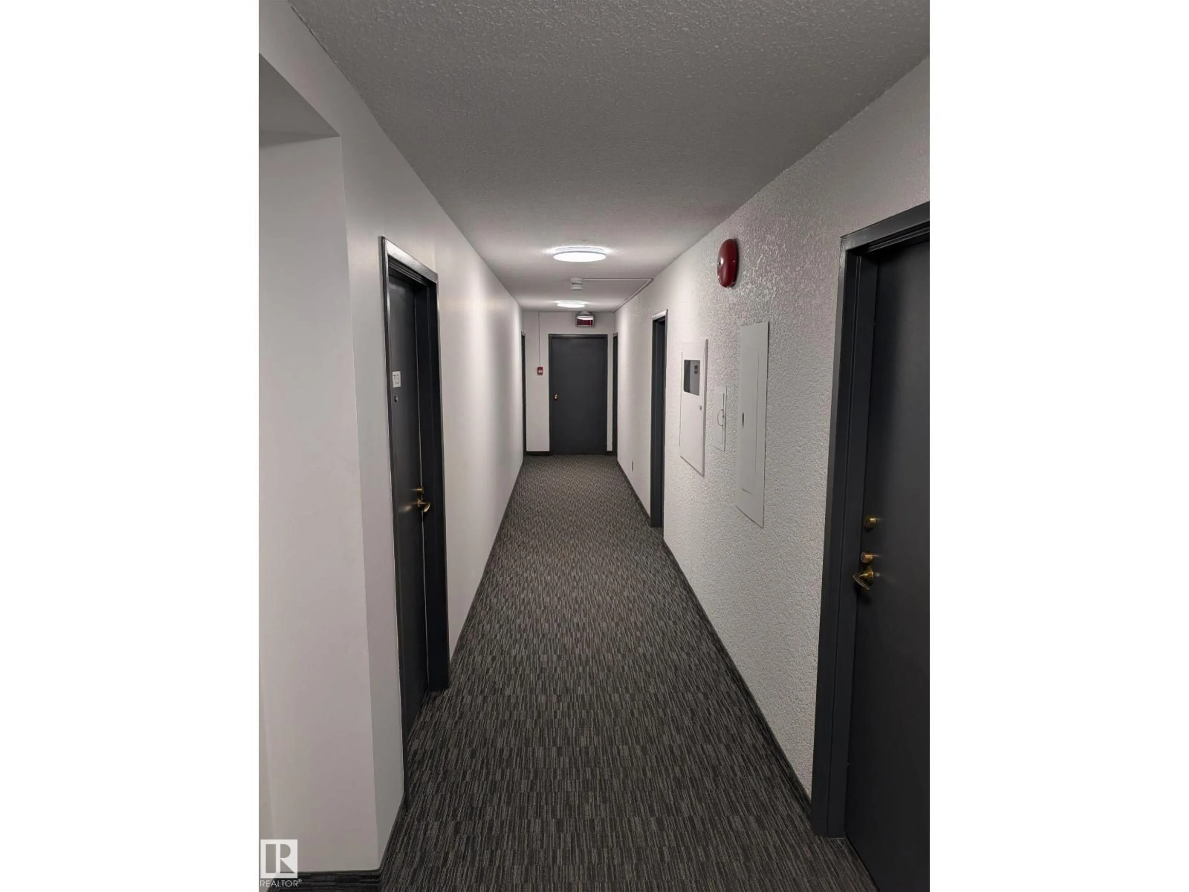 Indoor foyer for 705 - 12141 JASPER AV, Edmonton Alberta T5N3X8