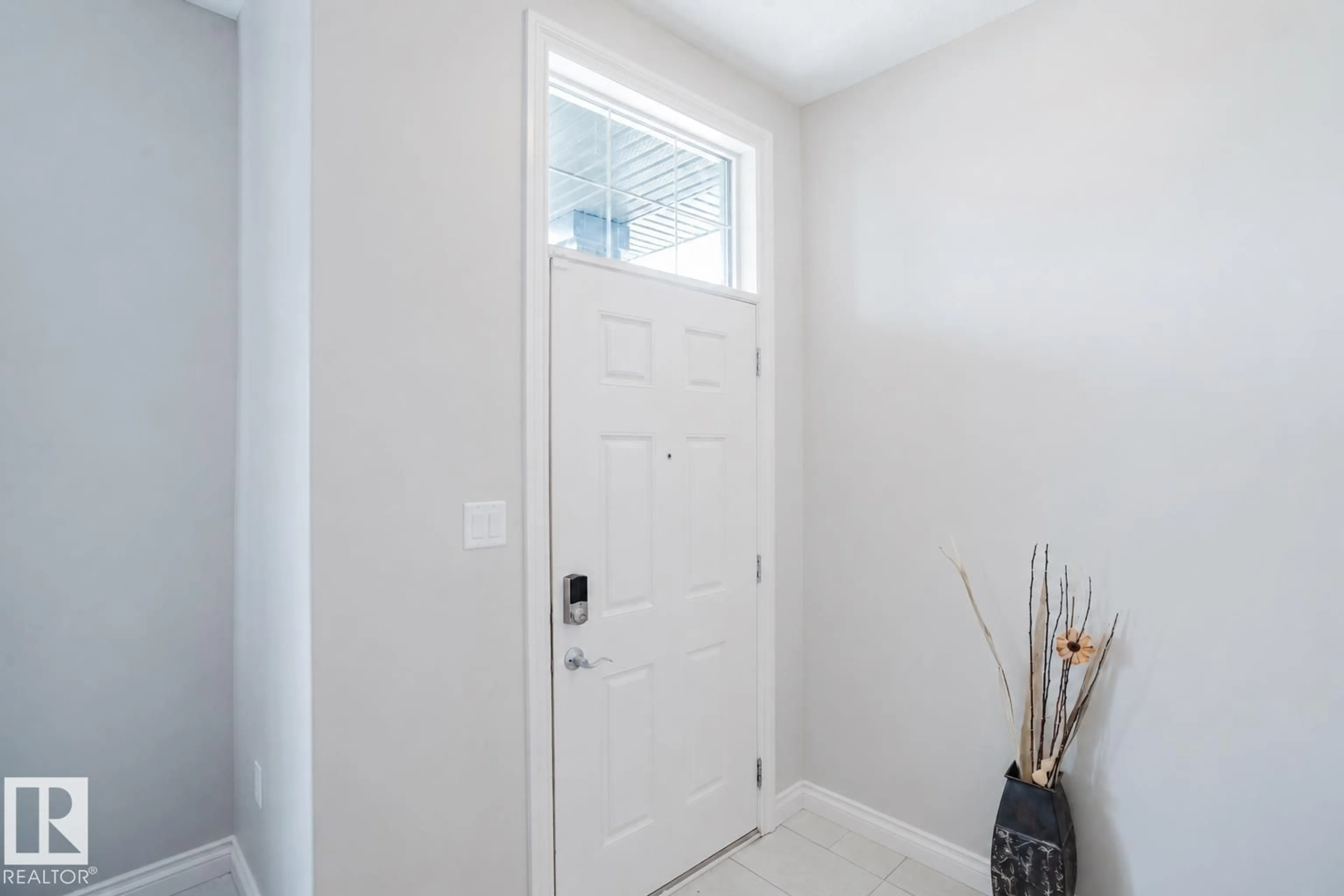 Indoor entryway for 328 WEST HAVEN DR, Leduc Alberta T9E0J2