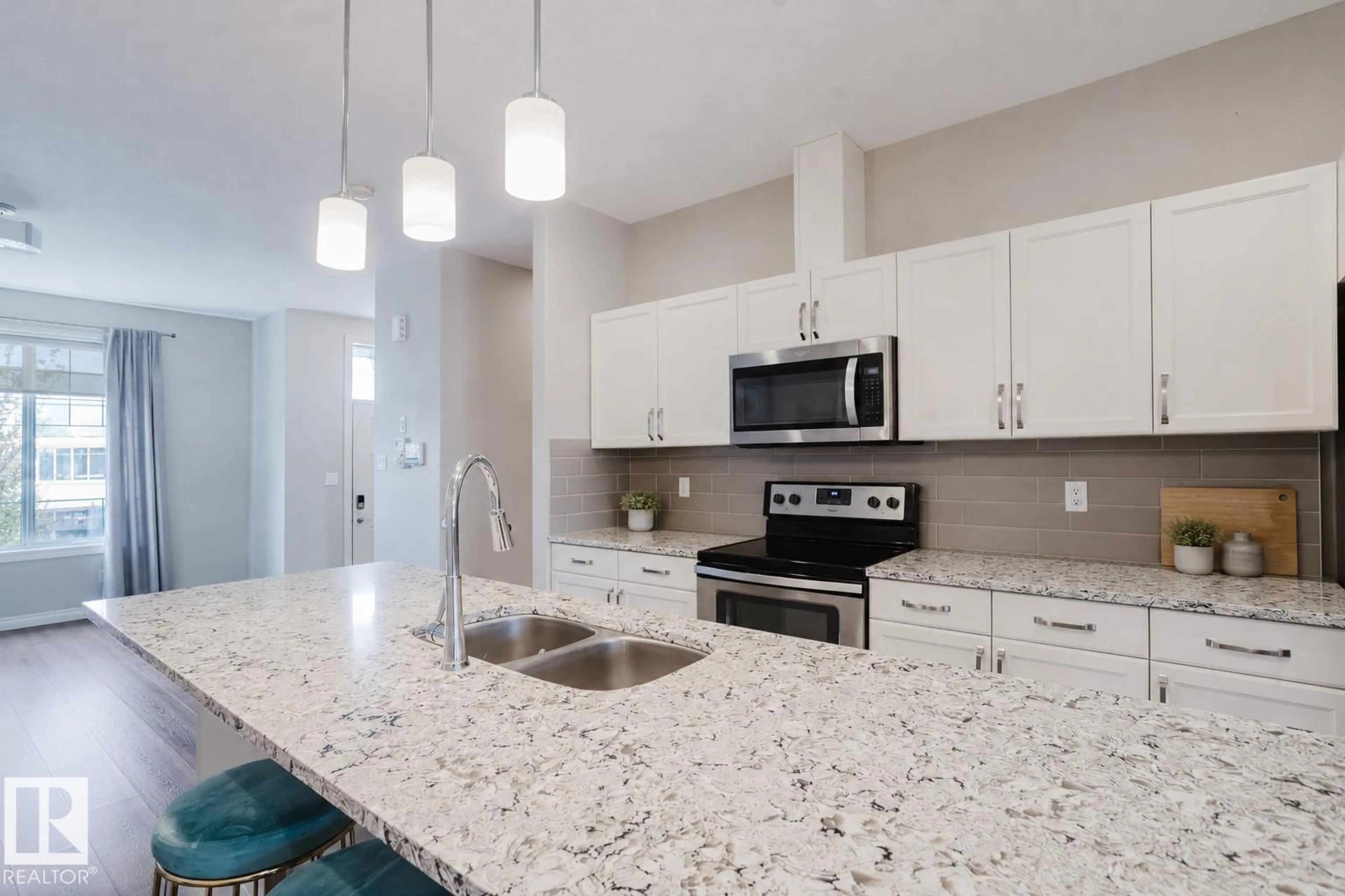 Open concept kitchen, ceramic/tile floor for 328 WEST HAVEN DR, Leduc Alberta T9E0J2
