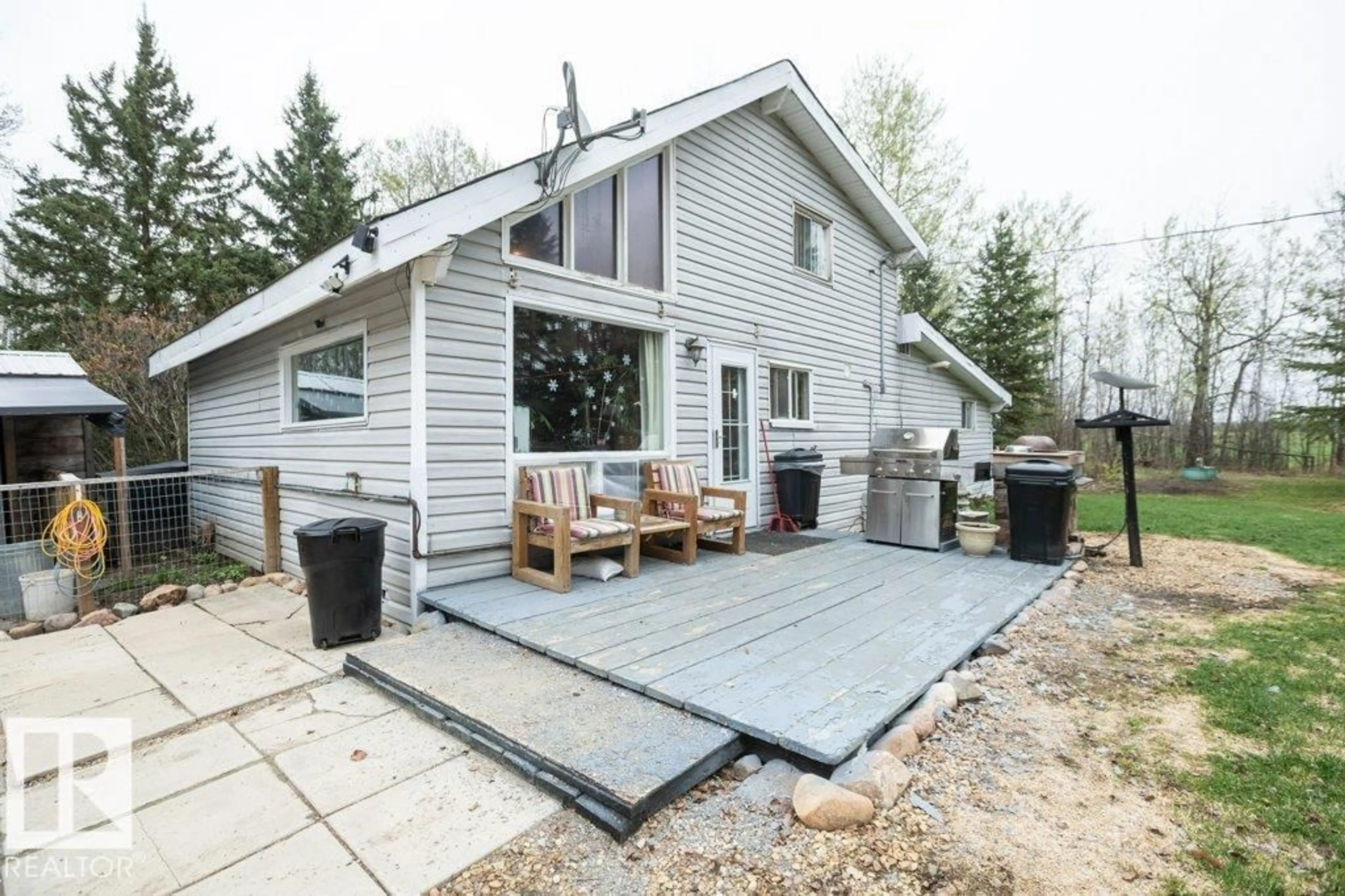 Patio, street for 26413 TWP RD 633, Rural Westlock County Alberta T0G1H0