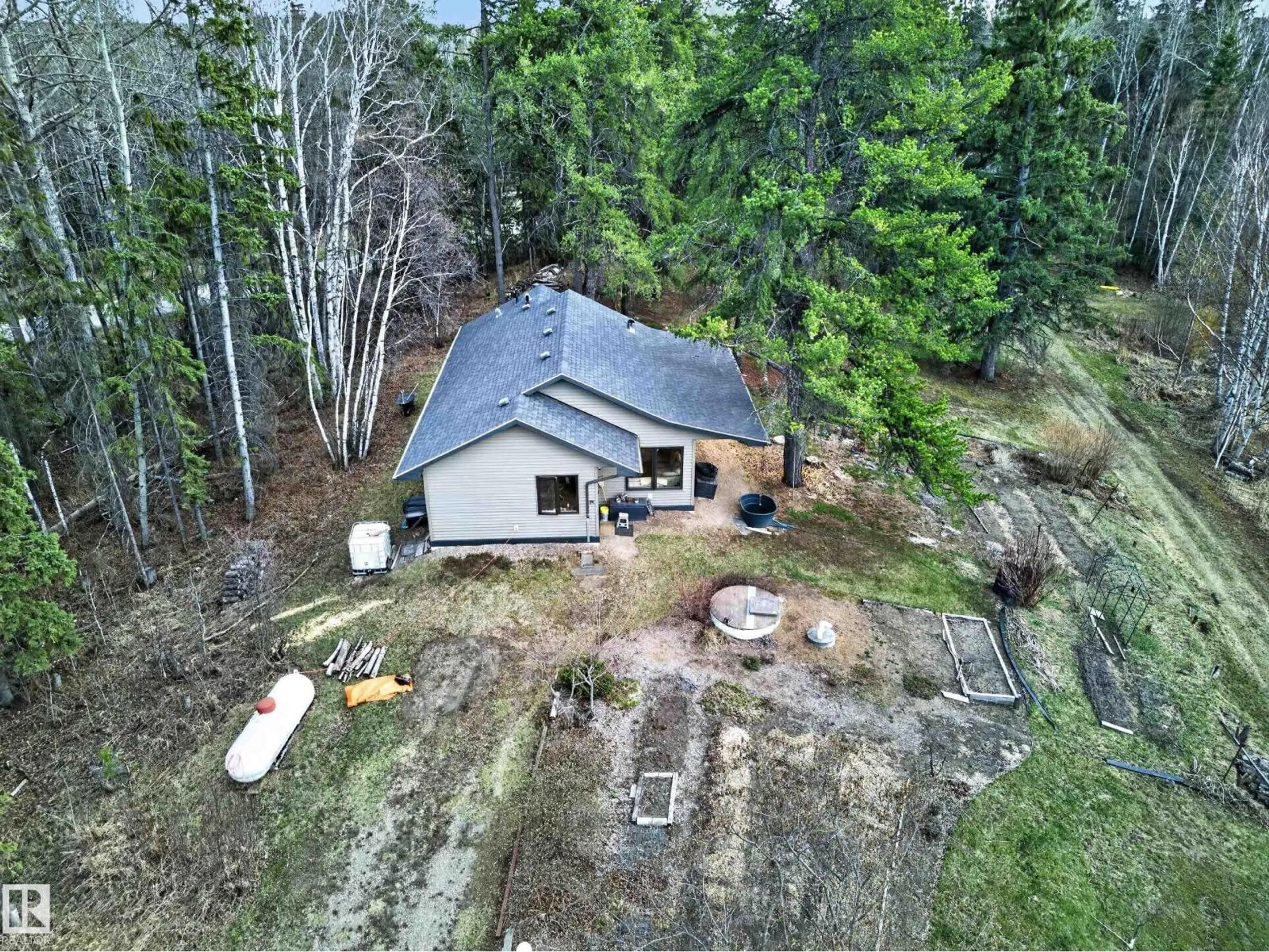A pic from outside/outdoor area/front of a property/back of a property/a pic from drone, unknown for 51226 RGE ROAD 270, Rural Parkland County Alberta T7Y1G7