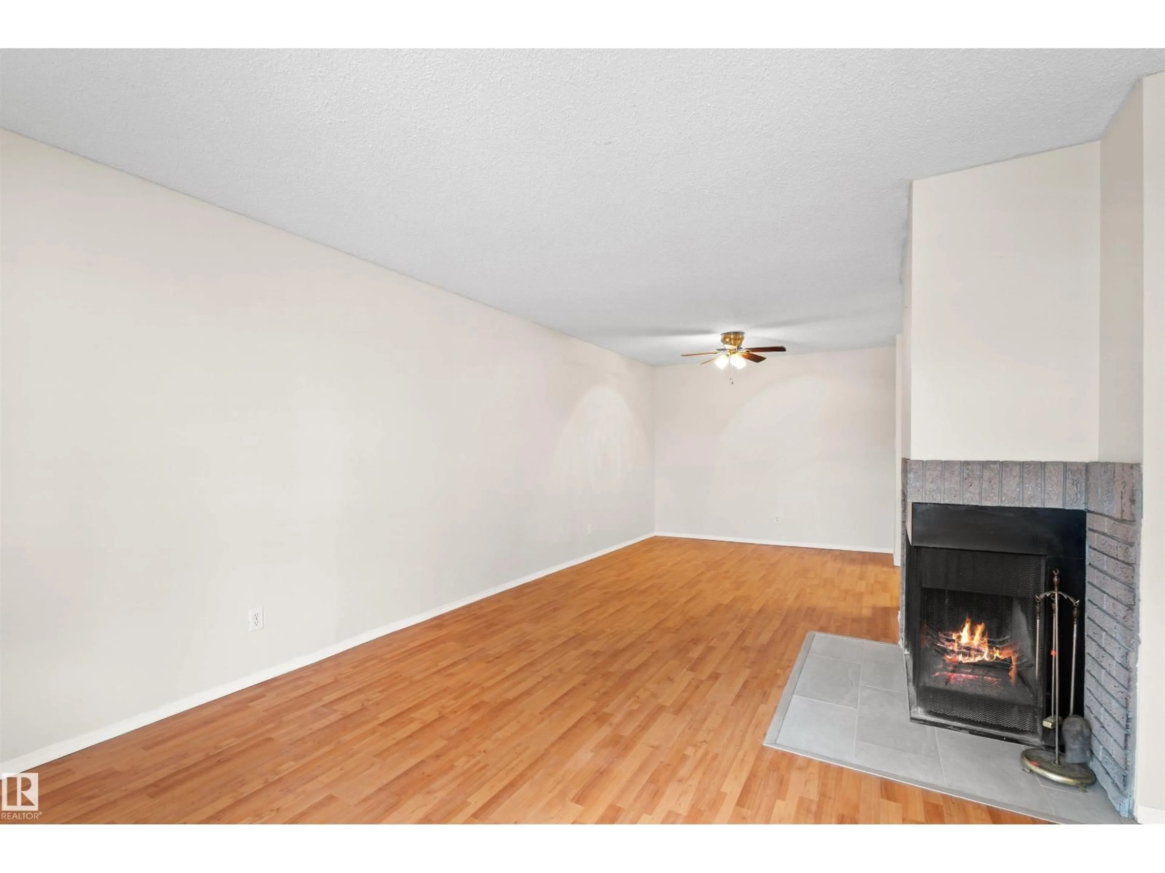 A pic of a room for 1116 SADDLEBACK RD, Edmonton Alberta T6J4Z4