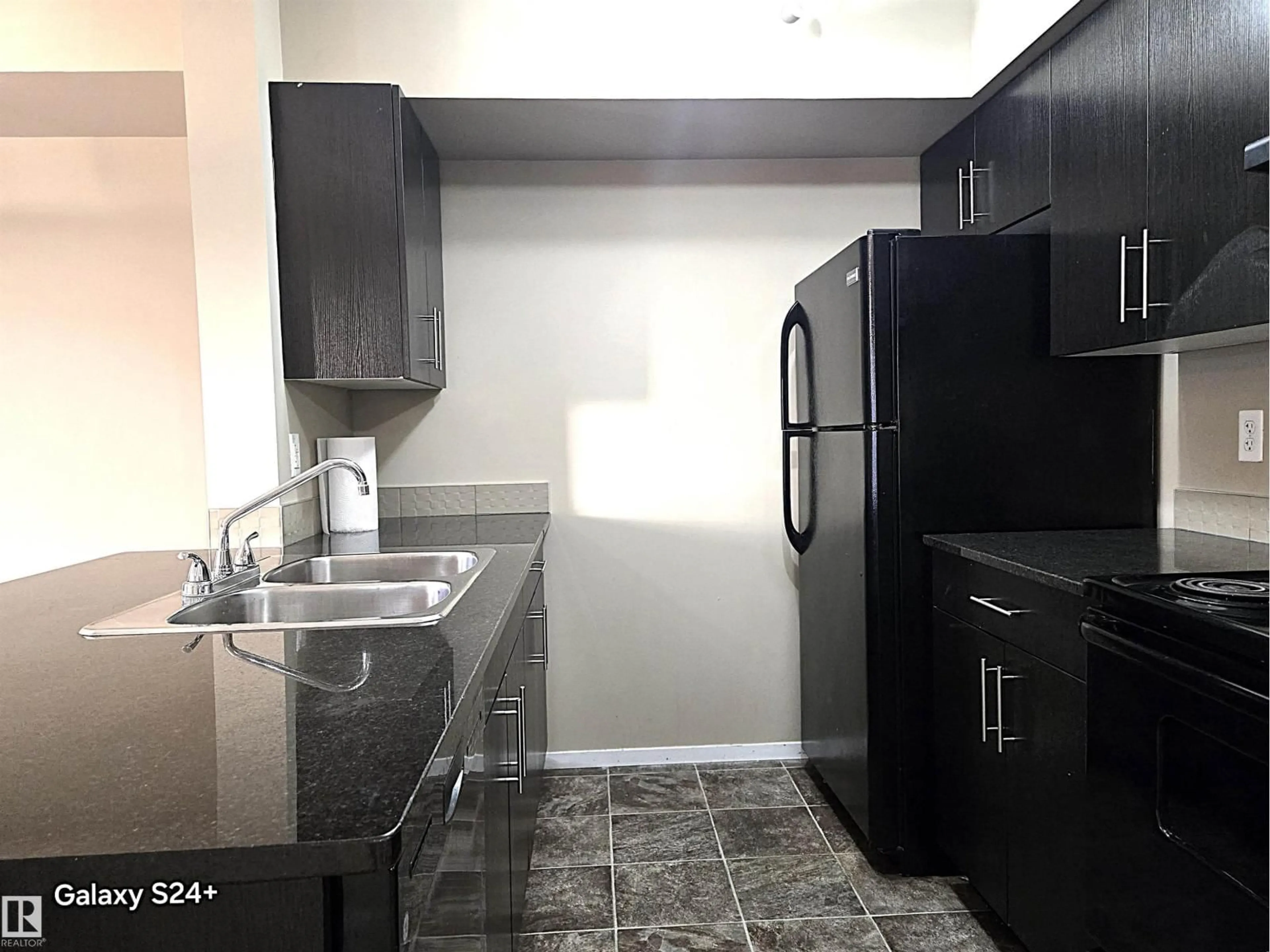 Standard kitchen, unknown for 210 - 3207 JAMES MOWATT TR, Edmonton Alberta T6W3L6